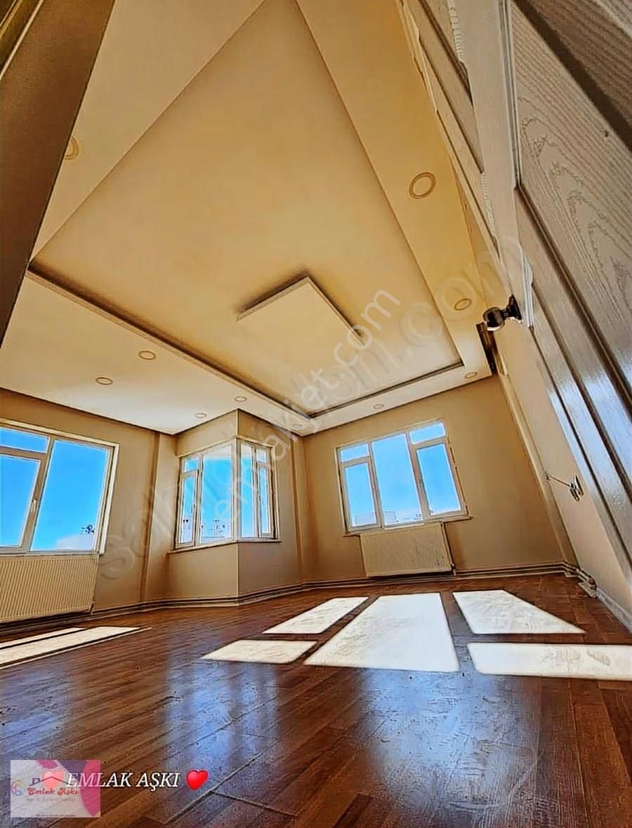 Emlak Aşkı Güvencesiyle Masadağı Site İçinde Dogalgazlı 4 Cephe - Görsel 30