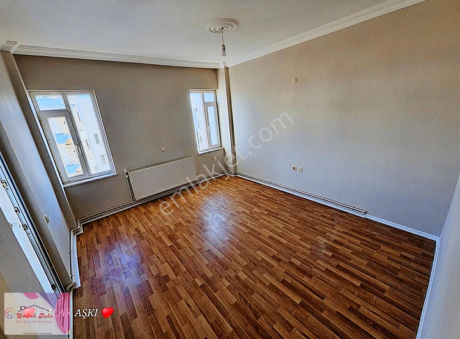 Emlak Aşkı Güvencesiyle Masadağı Site İçinde Dogalgazlı 4 Cephe - Görsel 26