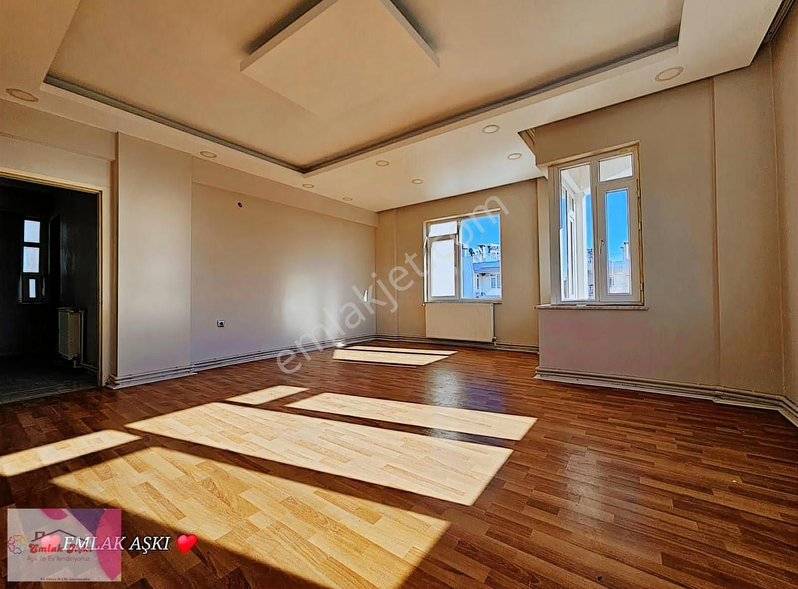 Emlak Aşkı Güvencesiyle Masadağı Site İçinde Dogalgazlı 4 Cephe - Görsel 12