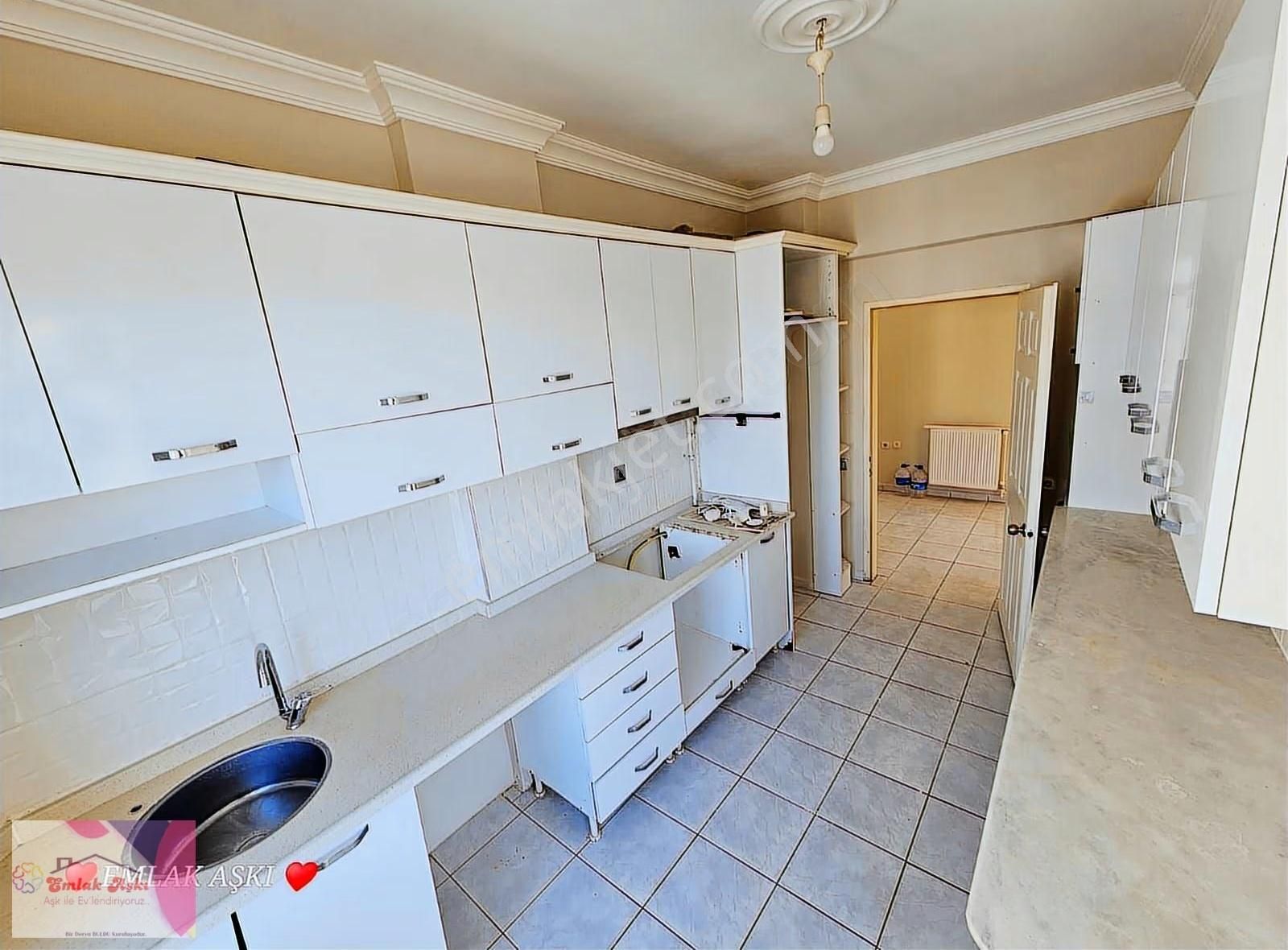 Emlak Aşkı Güvencesiyle Masadağı Site İçinde Dogalgazlı 4 Cephe - Görsel 18