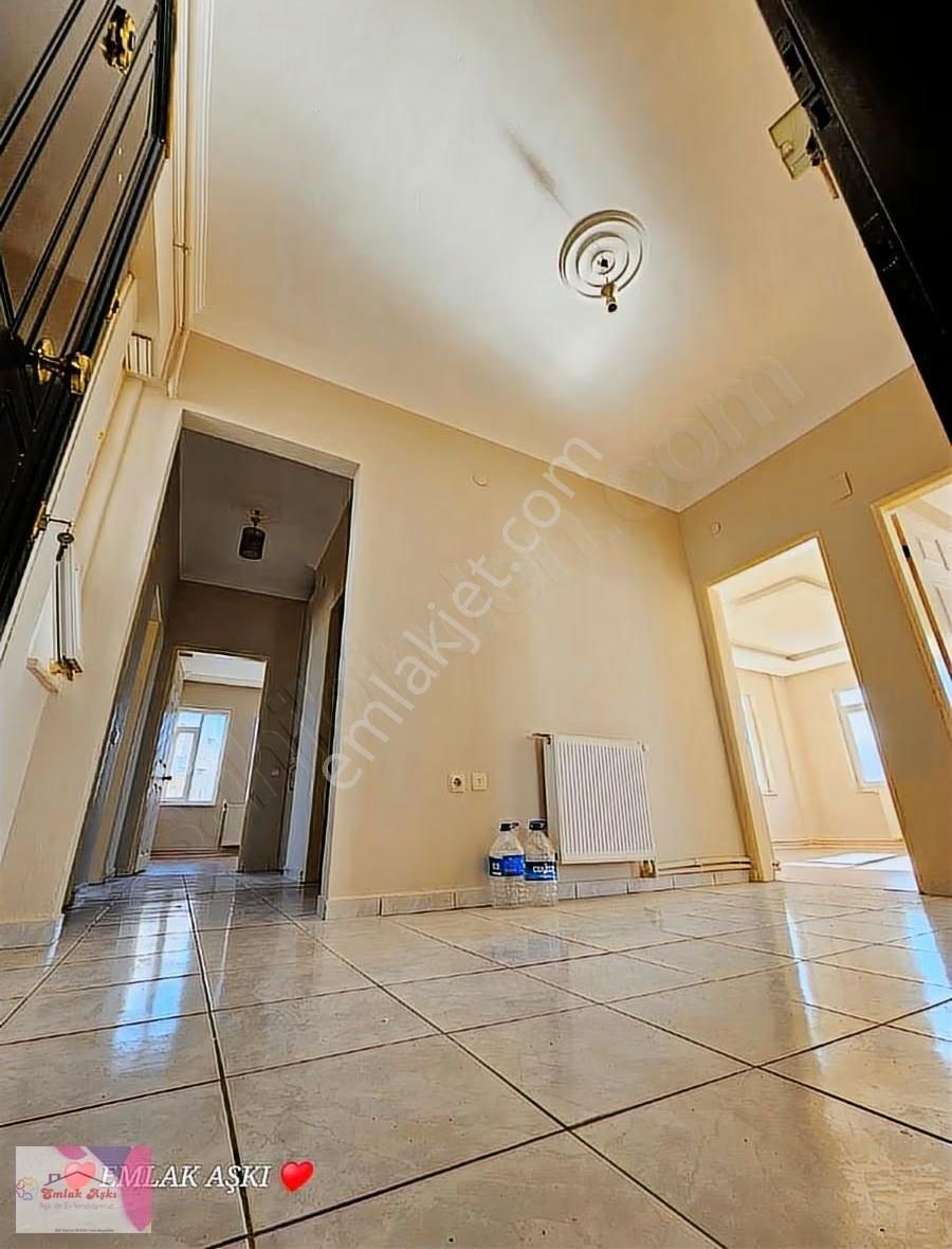 Emlak Aşkı Güvencesiyle Masadağı Site İçinde Dogalgazlı 4 Cephe - Görsel 31