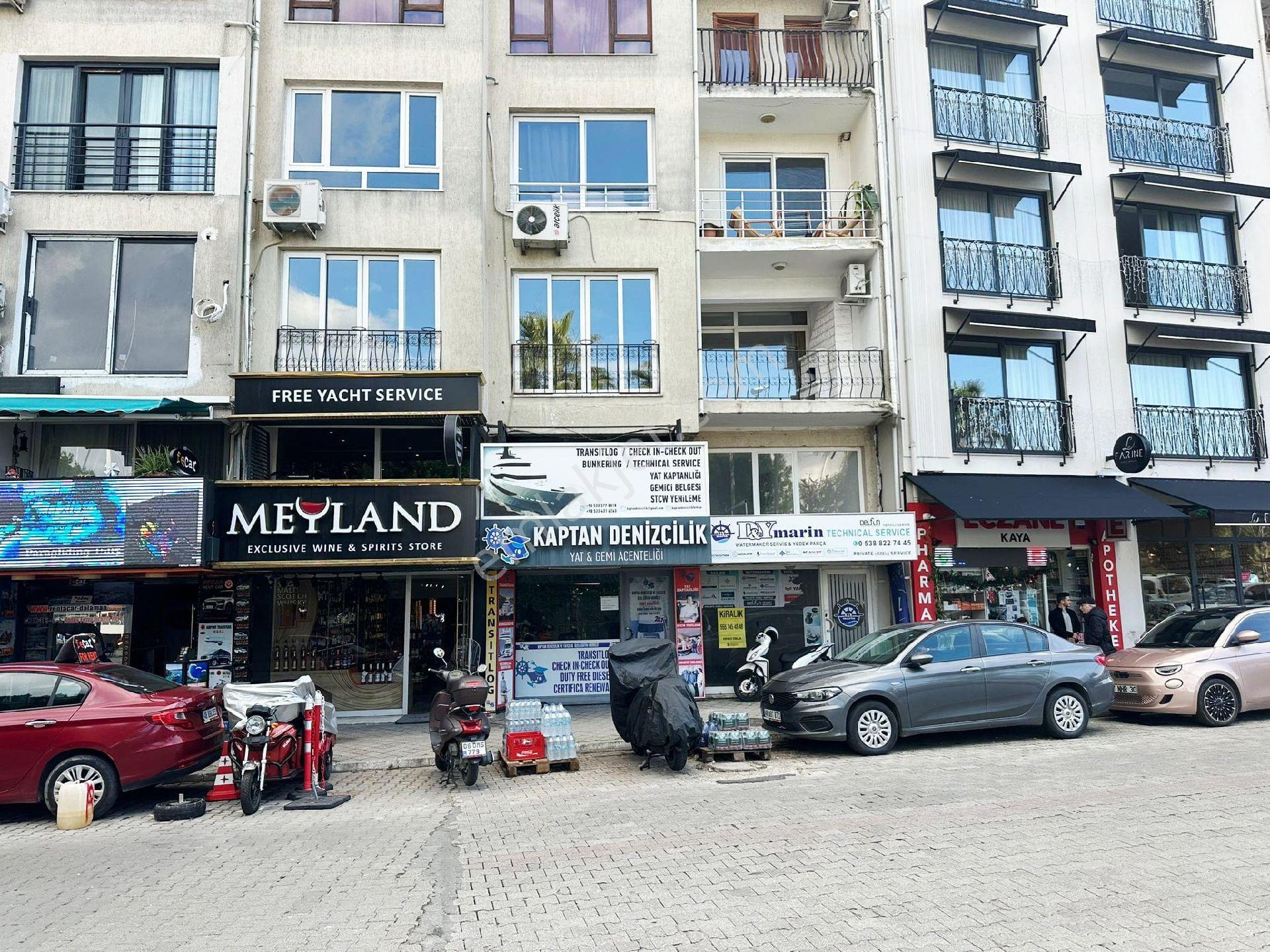 Muğla Fethiye Ece Marina Karşısı Cadde Üzeri