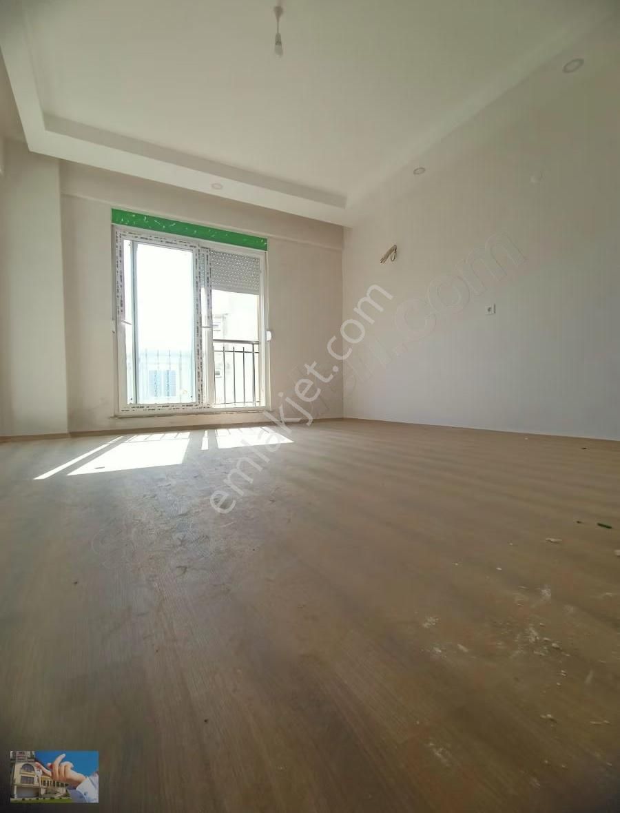 Cumhuriyet Mah.geniş Sıfır İskanlı Daire
