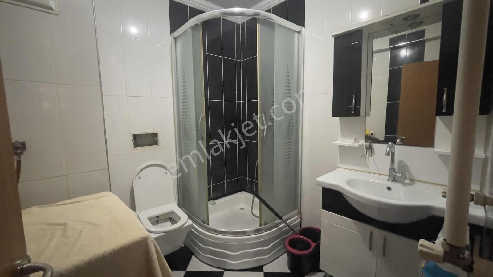 Beylikdüzü Yakuplu Mah Metrobüse Yakın Kiralık 1+1 Daire - Görsel 10