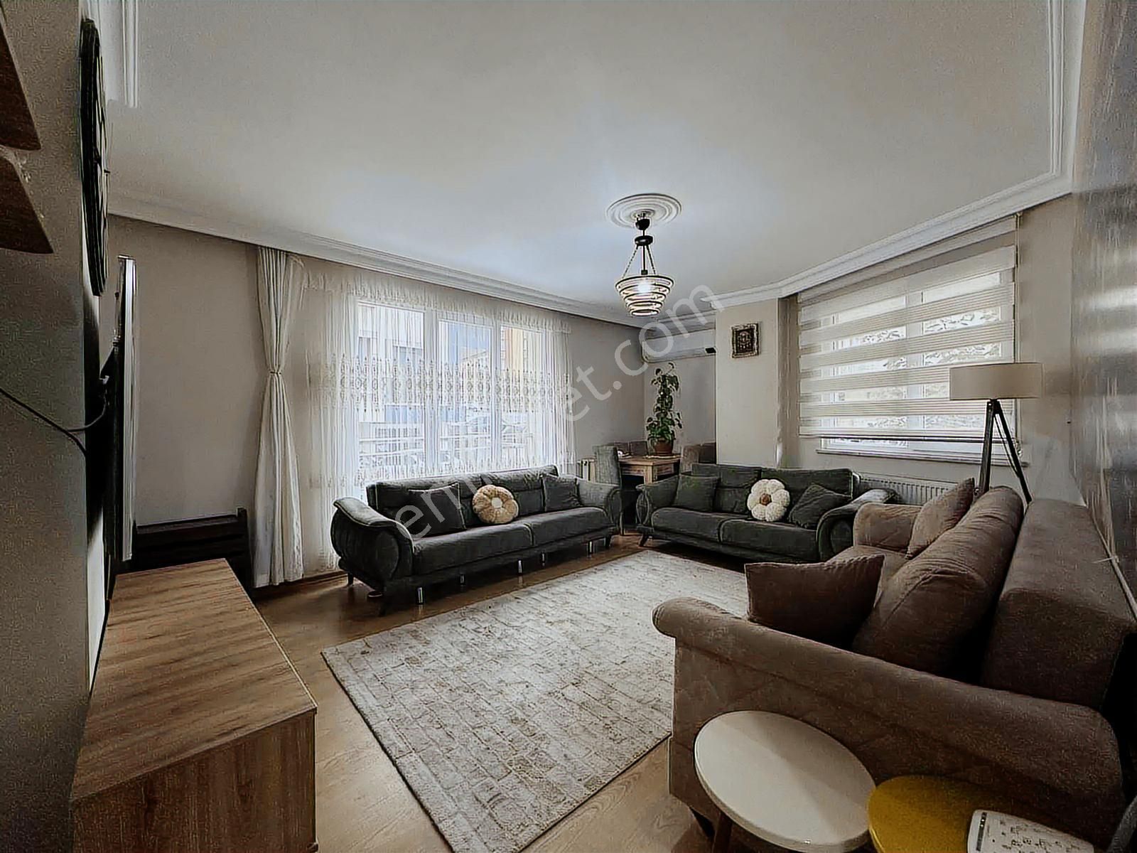 !! Acil !! Mülksahibi Oturuyor Satılık 1. Kat Daire 5.200.000 Tl