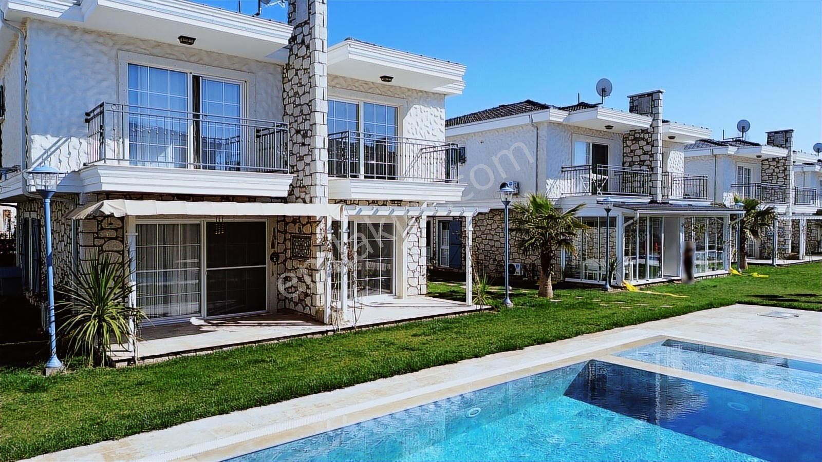 Era Angel'dan Altınova Siber Life Sitesinde Satılık 3+1 Villa - Görsel 30