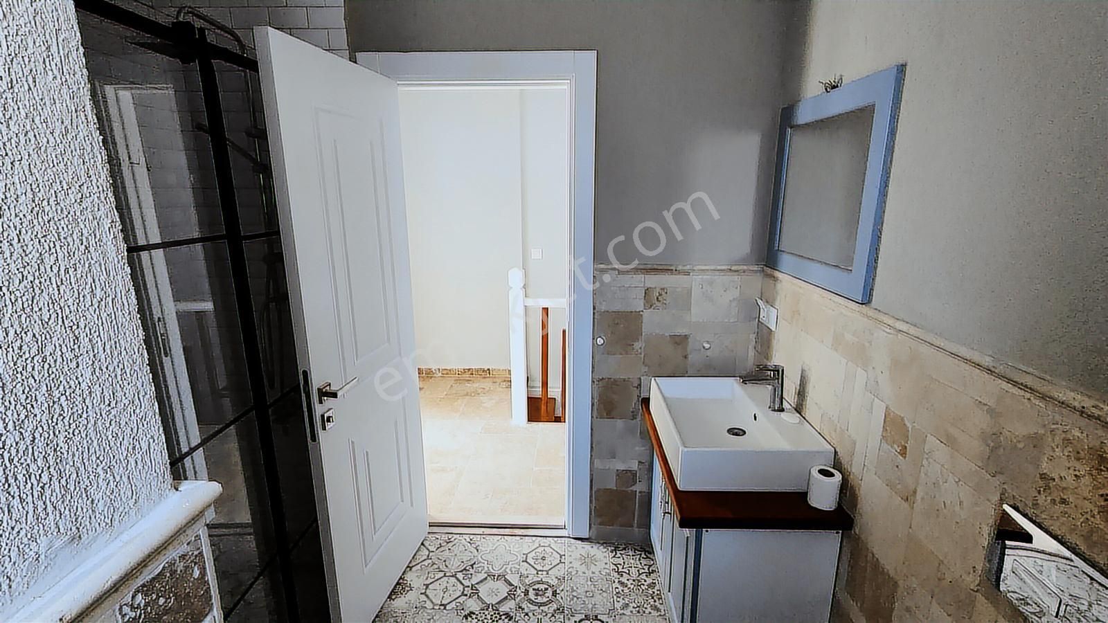 Era Angel'dan Altınova Siber Life Sitesinde Satılık 3+1 Villa - Görsel 28