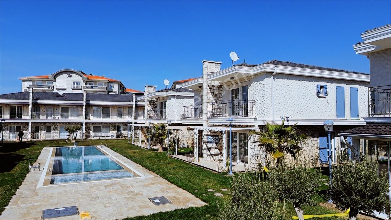 Era Angel'dan Altınova Siber Life Sitesinde Satılık 3+1 Villa - Görsel 31