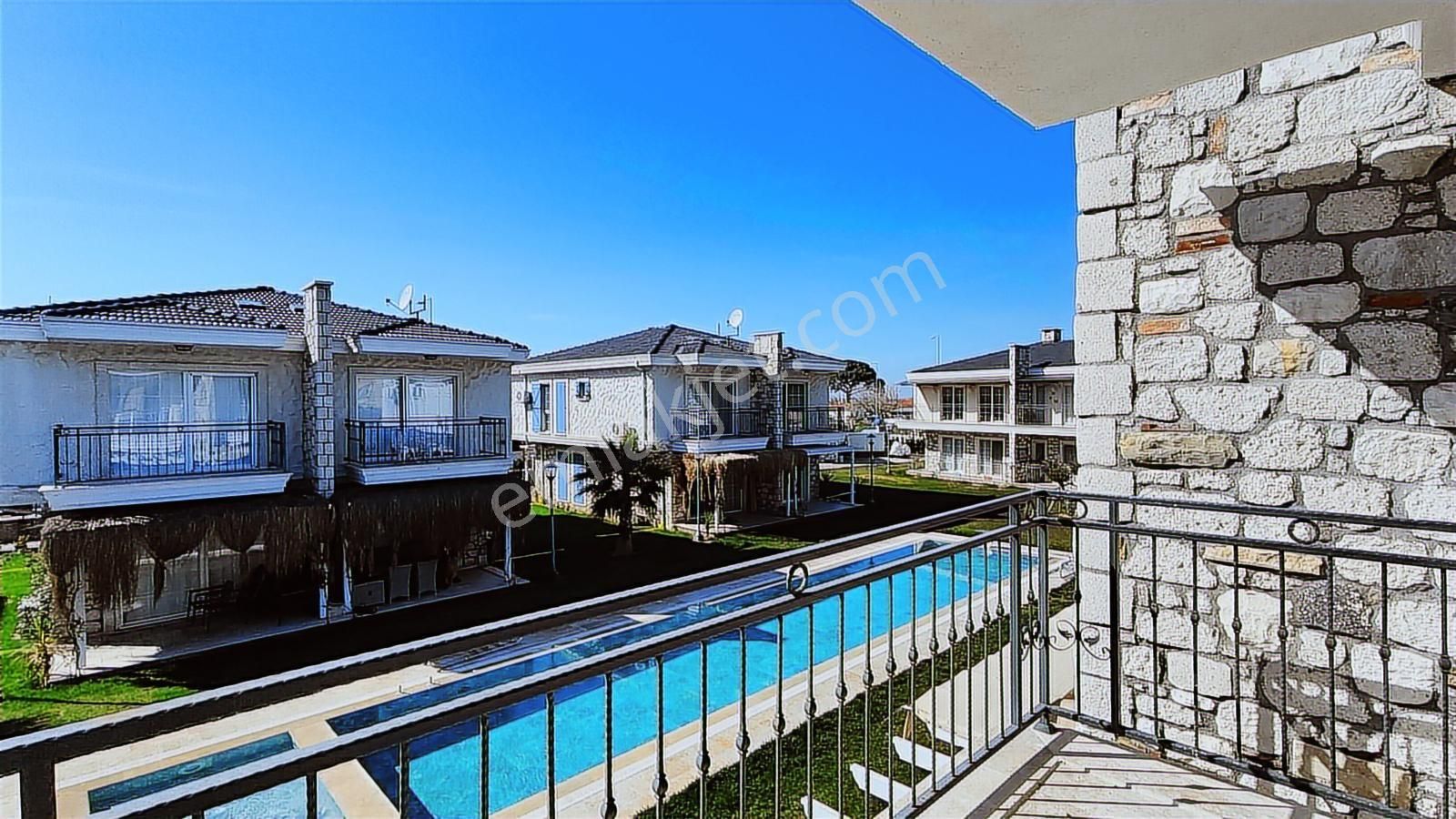 Era Angel'dan Altınova Siber Life Sitesinde Satılık 3+1 Villa - Görsel 19