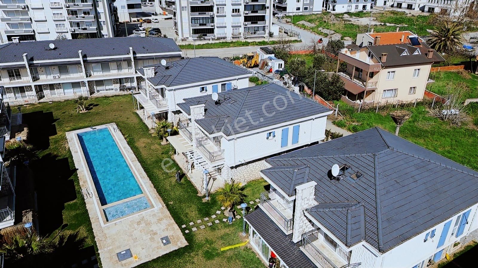 Era Angel'dan Altınova Siber Life Sitesinde Satılık 3+1 Villa - Görsel 16