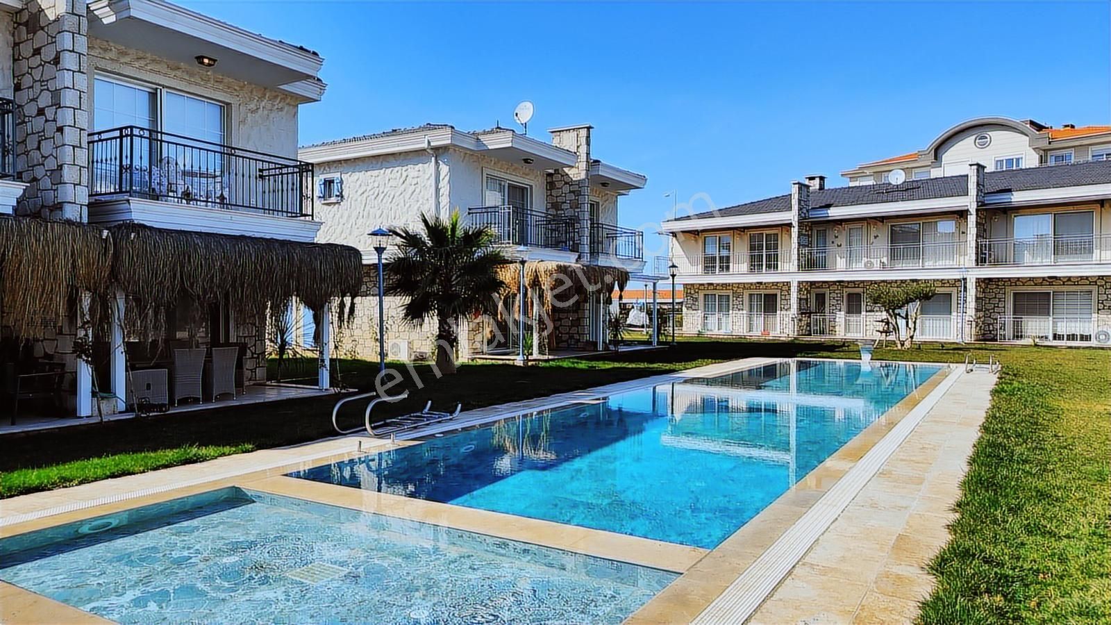 Era Angel'dan Altınova Siber Life Sitesinde Satılık 3+1 Villa - Görsel 12