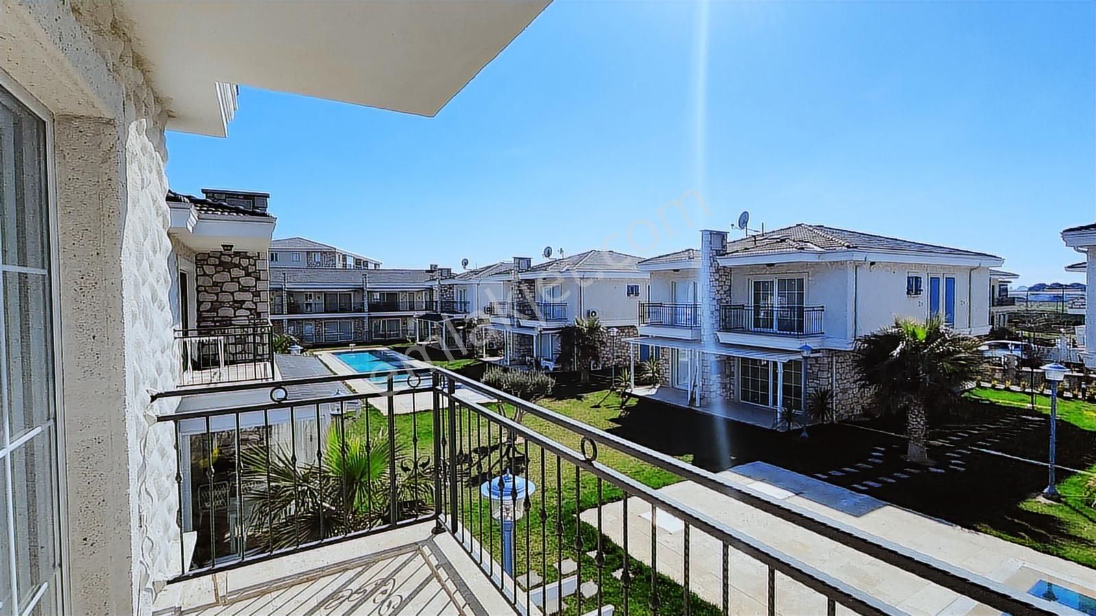 Era Angel'dan Altınova Siber Life Sitesinde Satılık 3+1 Villa - Görsel 10