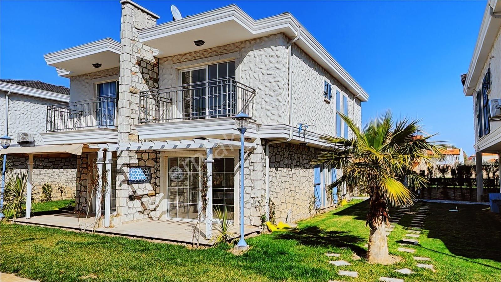 Era Angel'dan Altınova Siber Life Sitesinde Satılık 3+1 Villa - Görsel 3