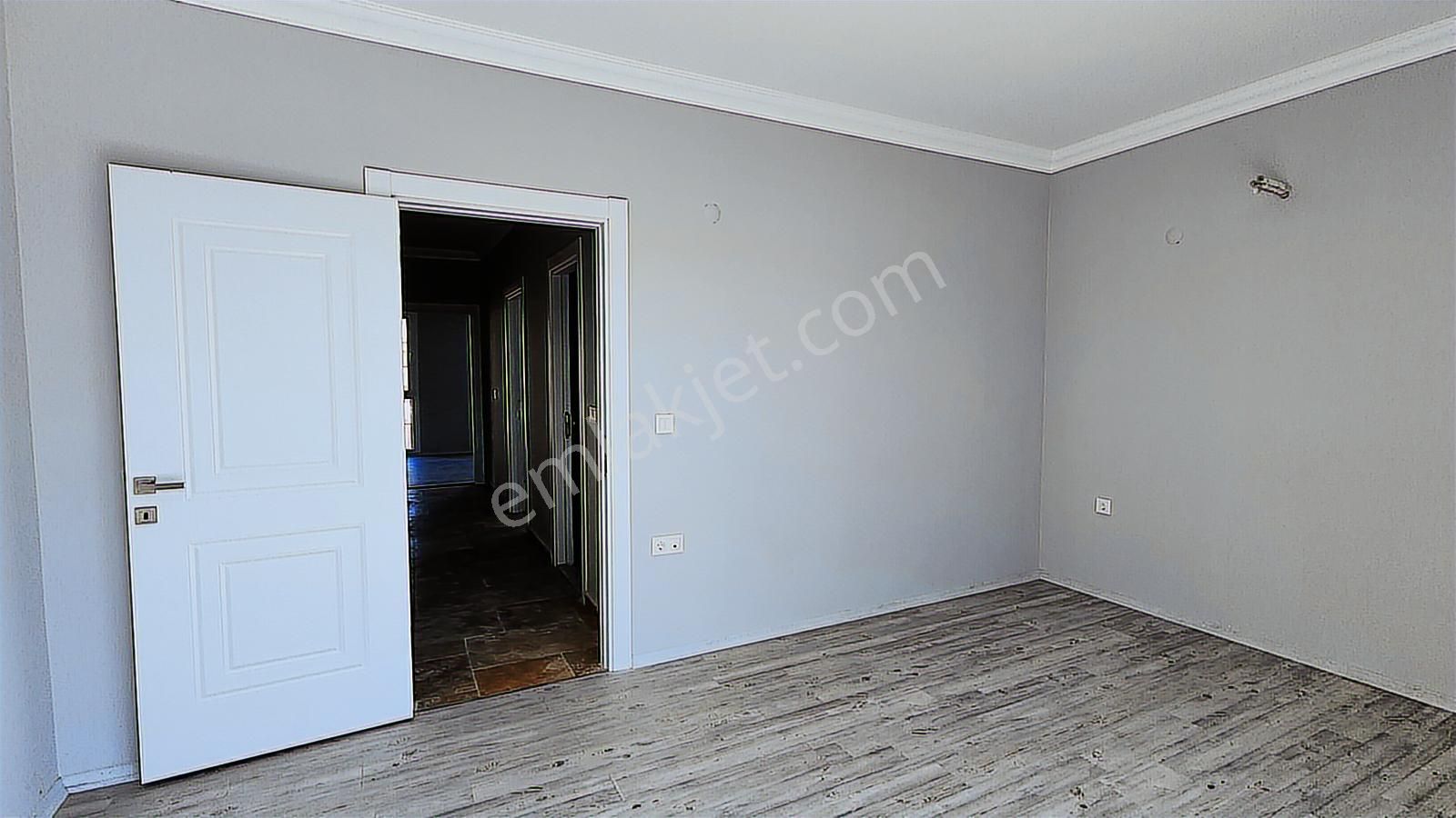 Era Angel'dan Altınova Siber Life Sitesinde Satılık 3+1 Villa - Görsel 32