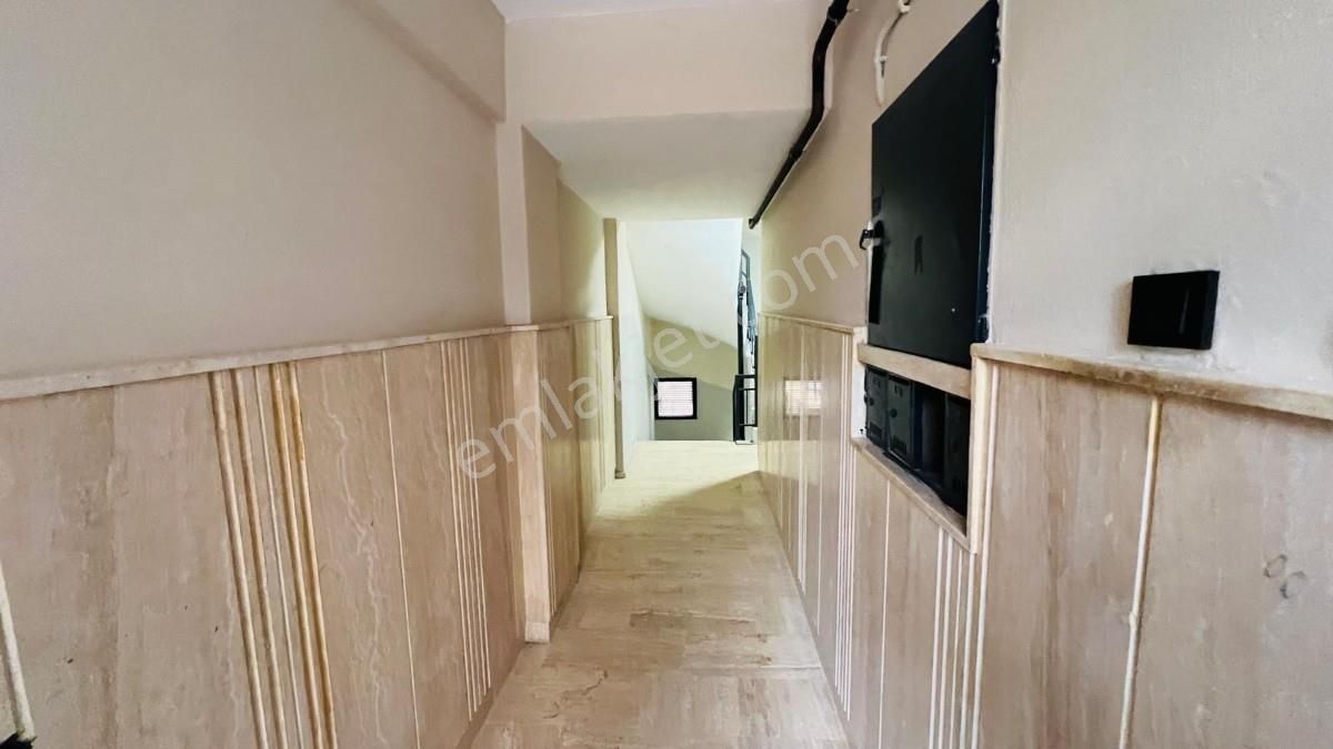 Efeler Mah. 75 M2 Bahçe Katı 2+0 K.mutfak Satılık Daire - Görsel 18