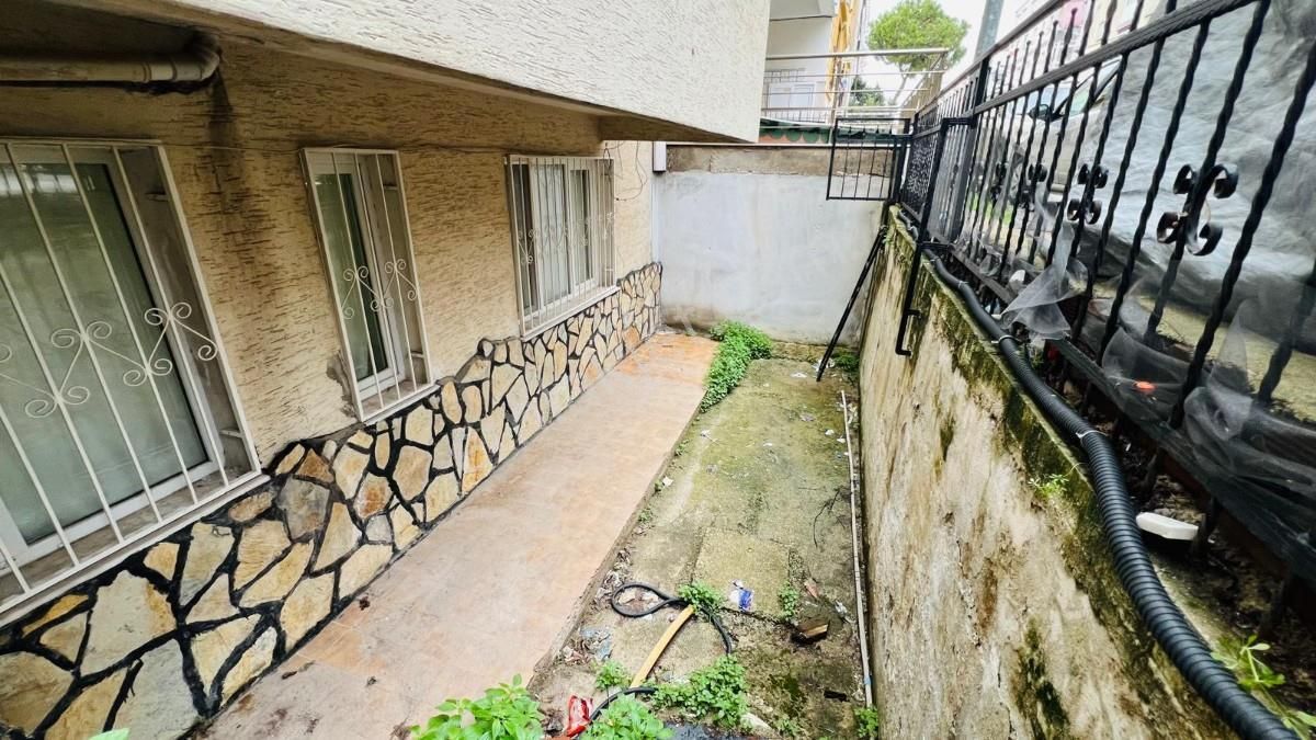 Efeler Mah. 75 M2 Bahçe Katı 2+0 K.mutfak Satılık Daire - Görsel 19