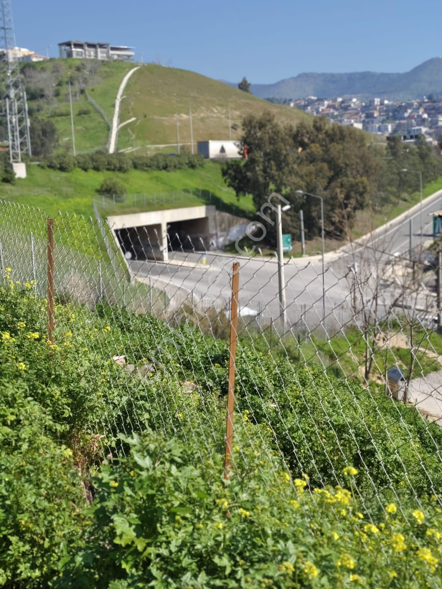 Bayraklı Çevre Yolu Yanında 263 M2 Kat İmarlı Satılık Arsa