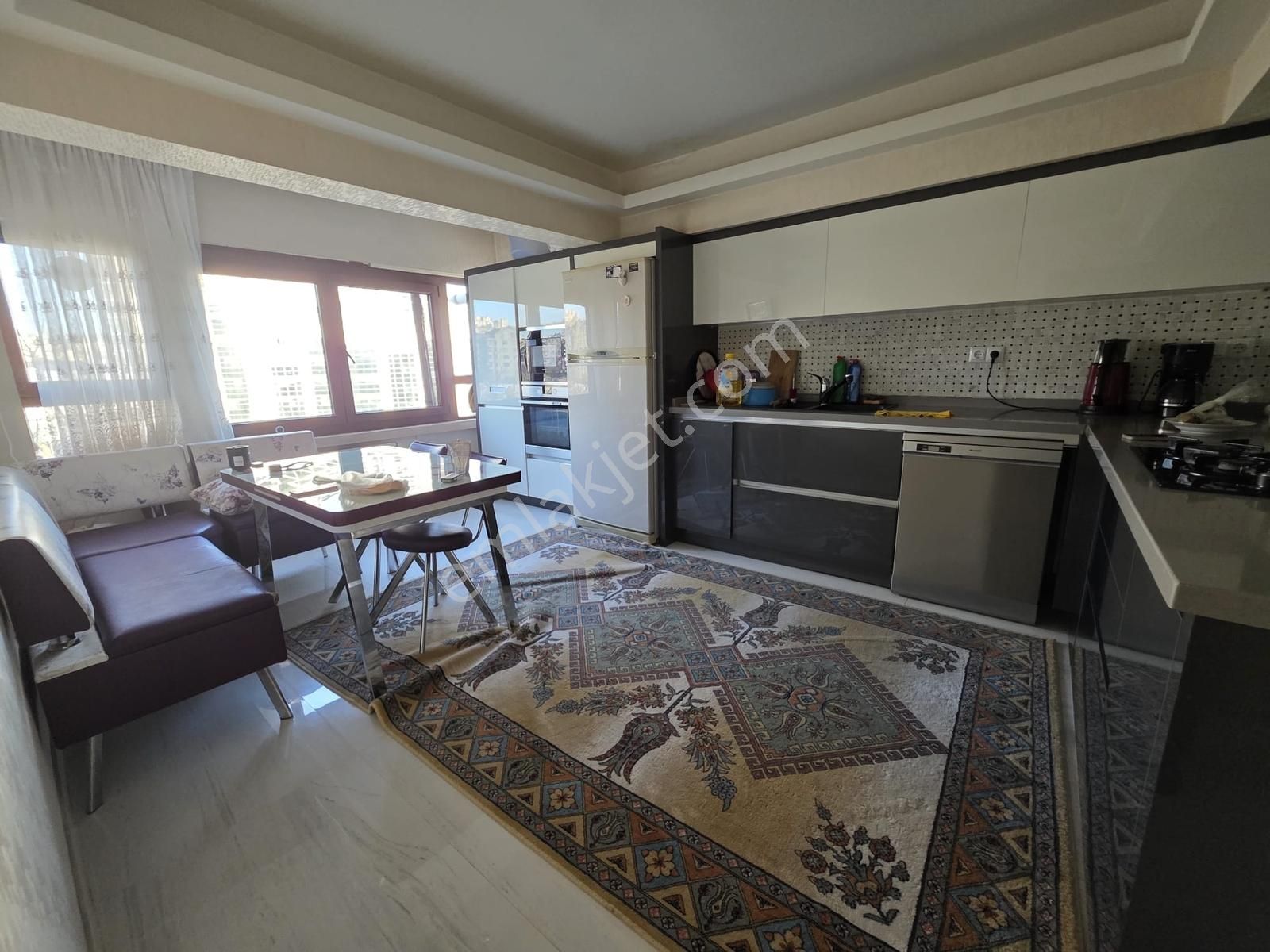 Etlik Şehir Hastaneleri Karşısında Katta 3+1 Mobilyalı Full Yapı - Görsel 18