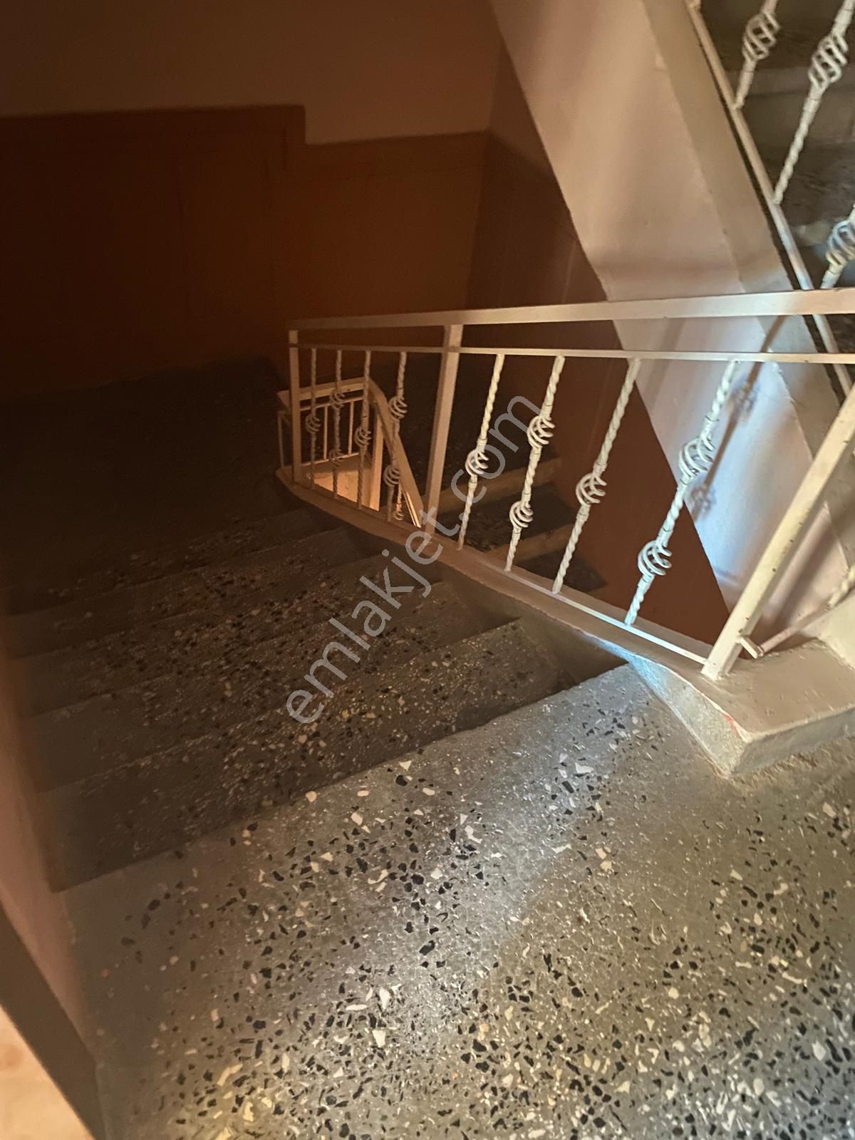 İsa Kavak Gayrimenkul'den Selçuklu Dumlupınar'da Kiralık Geniş 2.kat Daire - Görsel 8