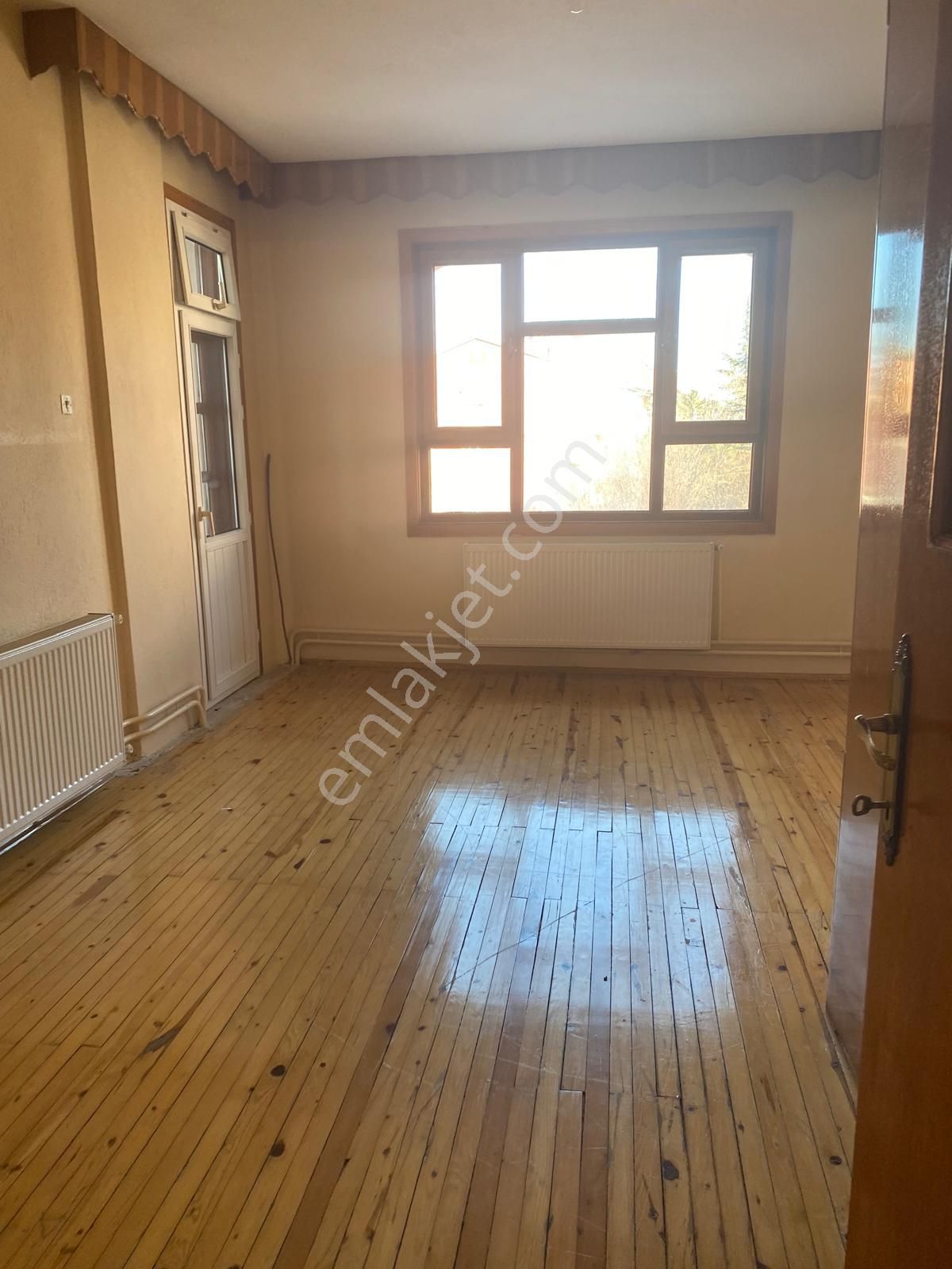 İsa Kavak Gayrimenkul'den Selçuklu Dumlupınar'da Kiralık Geniş 2.kat Daire - Görsel 5
