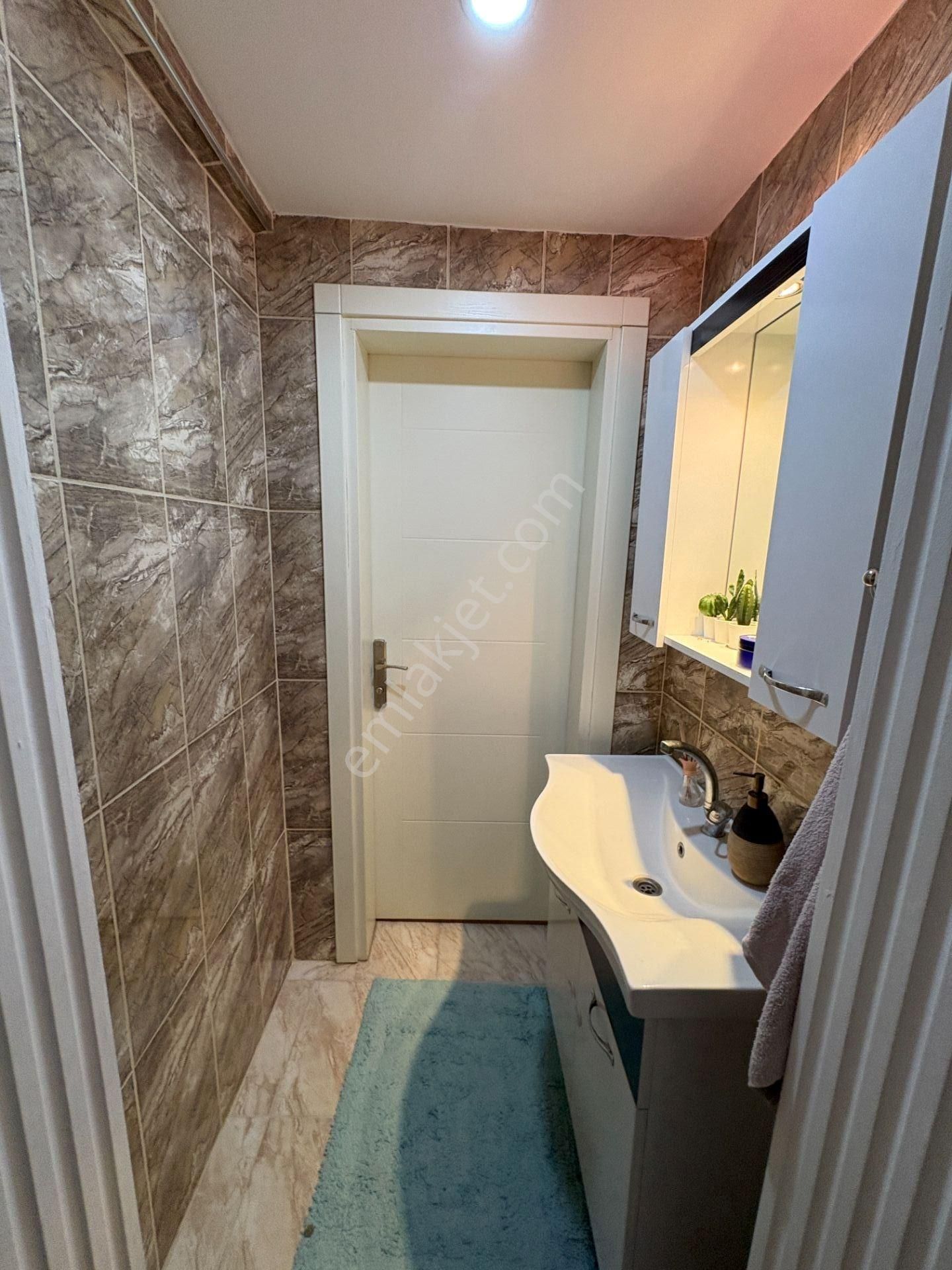 Milas Merkezde Doğalgazlı 3+1 Kiralık Daire - Görsel 11