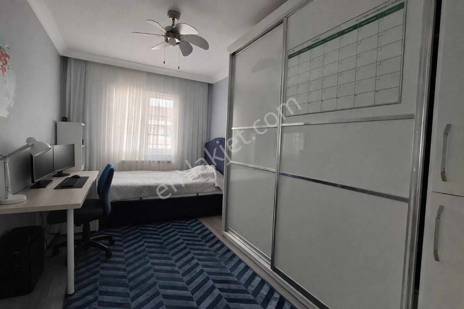 Bayraklı Smyrna’ya 100 M, Full Tadilatlı Geniş 3+1 Daire - Görsel 8