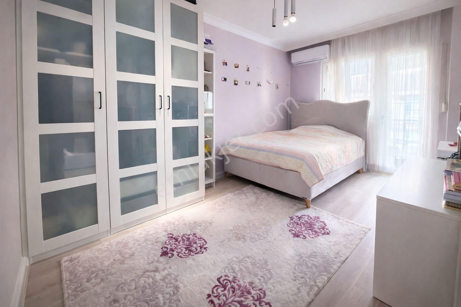 Bayraklı Smyrna’ya 100 M, Full Tadilatlı Geniş 3+1 Daire - Görsel 5