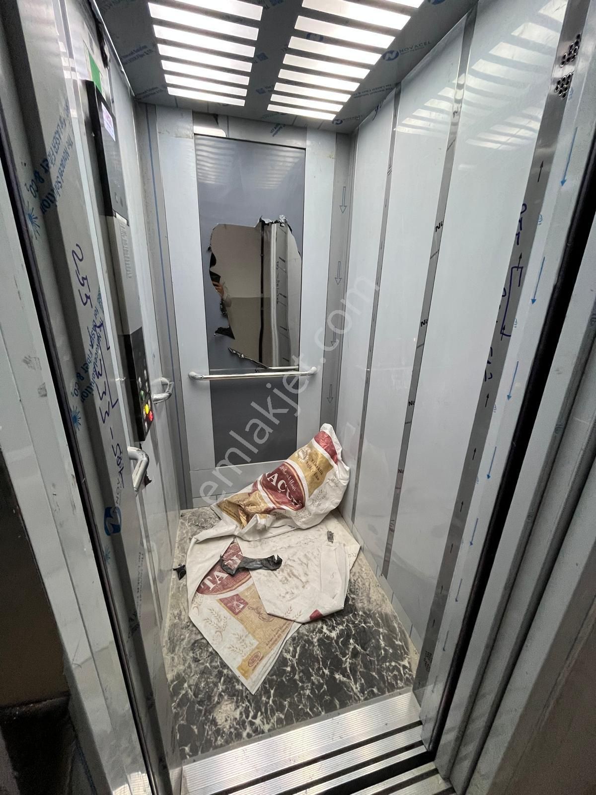 Loft'tan Söğütlüçeşme Mah 2+1asansörlü Lüx 100m2 Satılık Sıfır Daire - Görsel 31