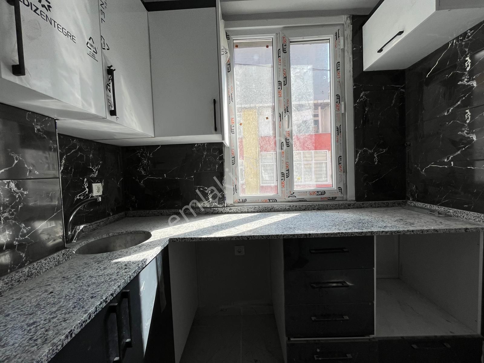 Loft'tan Söğütlüçeşme Mah 2+1asansörlü Lüx 100m2 Satılık Sıfır Daire - Görsel 10