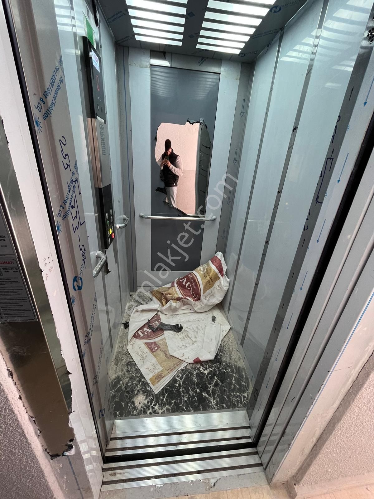 Loft'tan Söğütlüçeşme Mah 2+1asansörlü Lüx 100m2 Satılık Sıfır Daire - Görsel 33