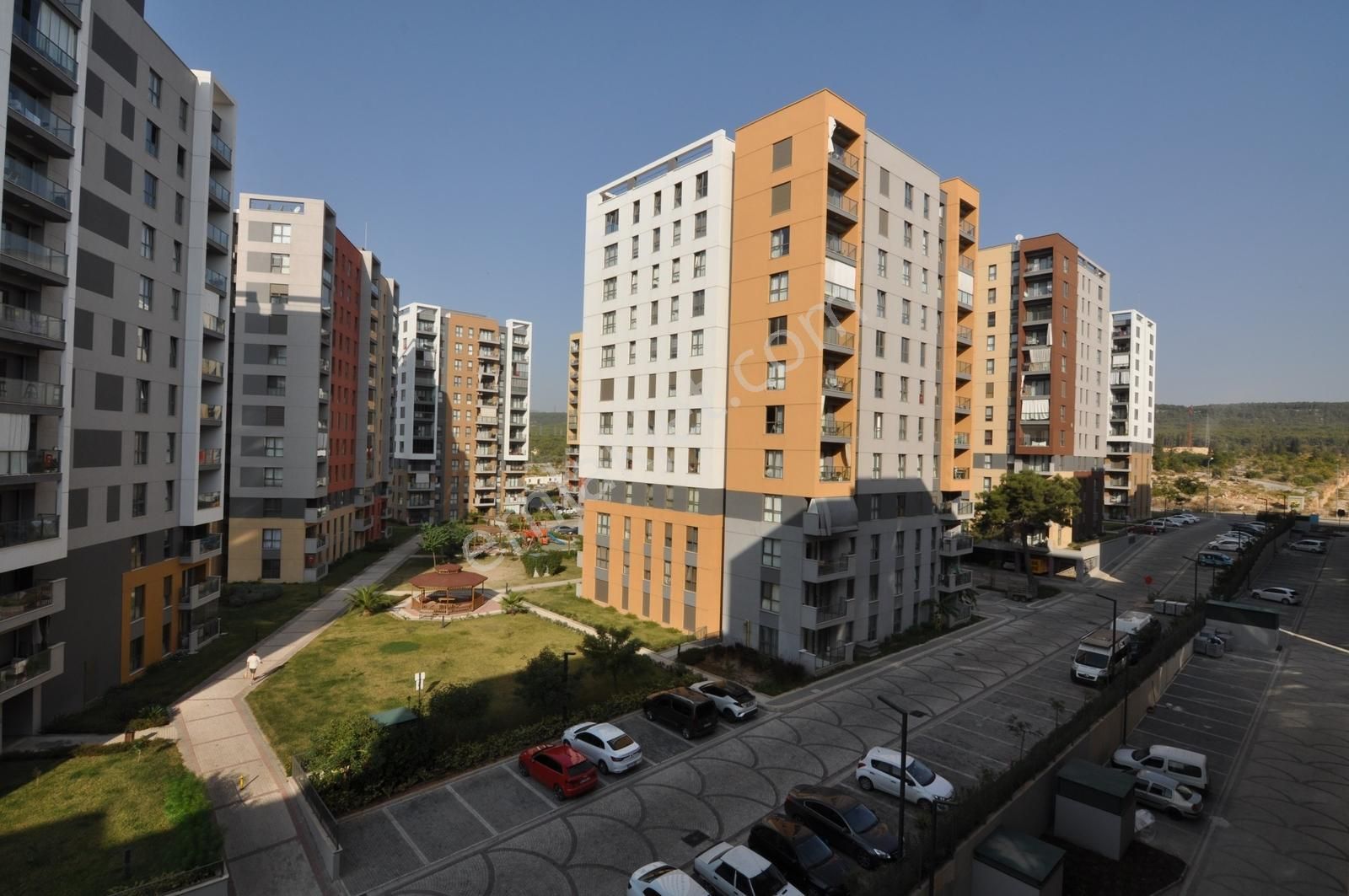 Sur Yapı Cadde'de "balkonlu" Kiralık 1+1 Daire - Görsel 10