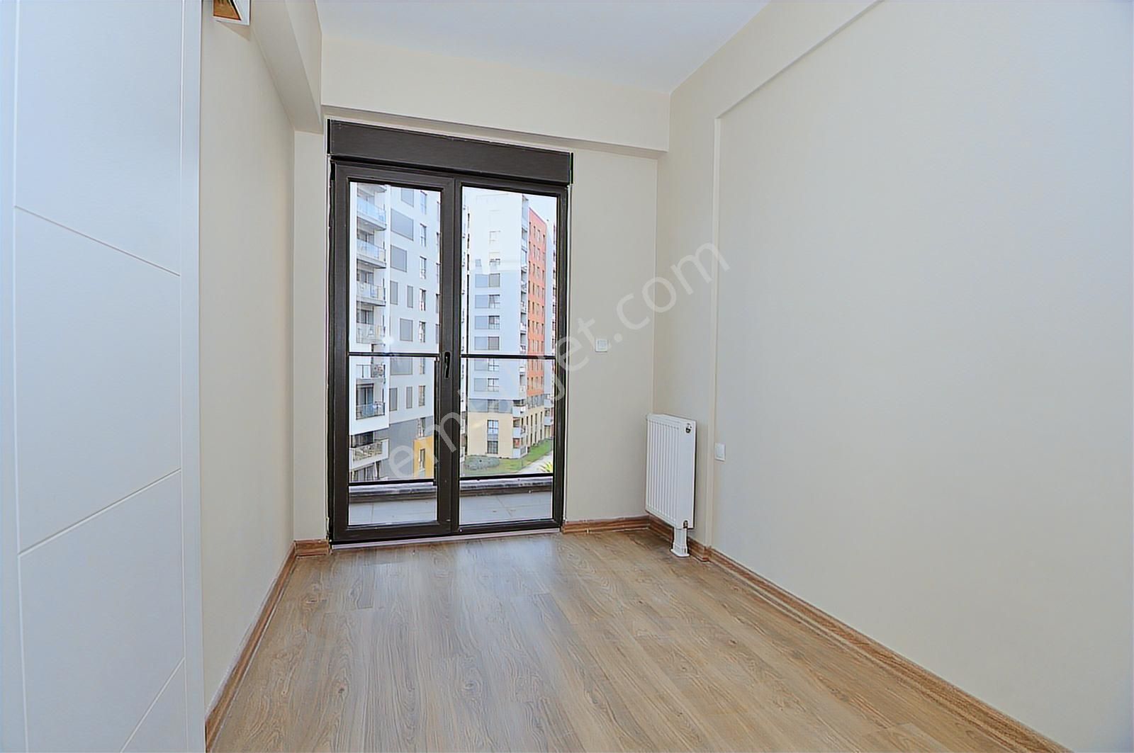 Sur Yapı Cadde'de "balkonlu" Kiralık 1+1 Daire - Görsel 7