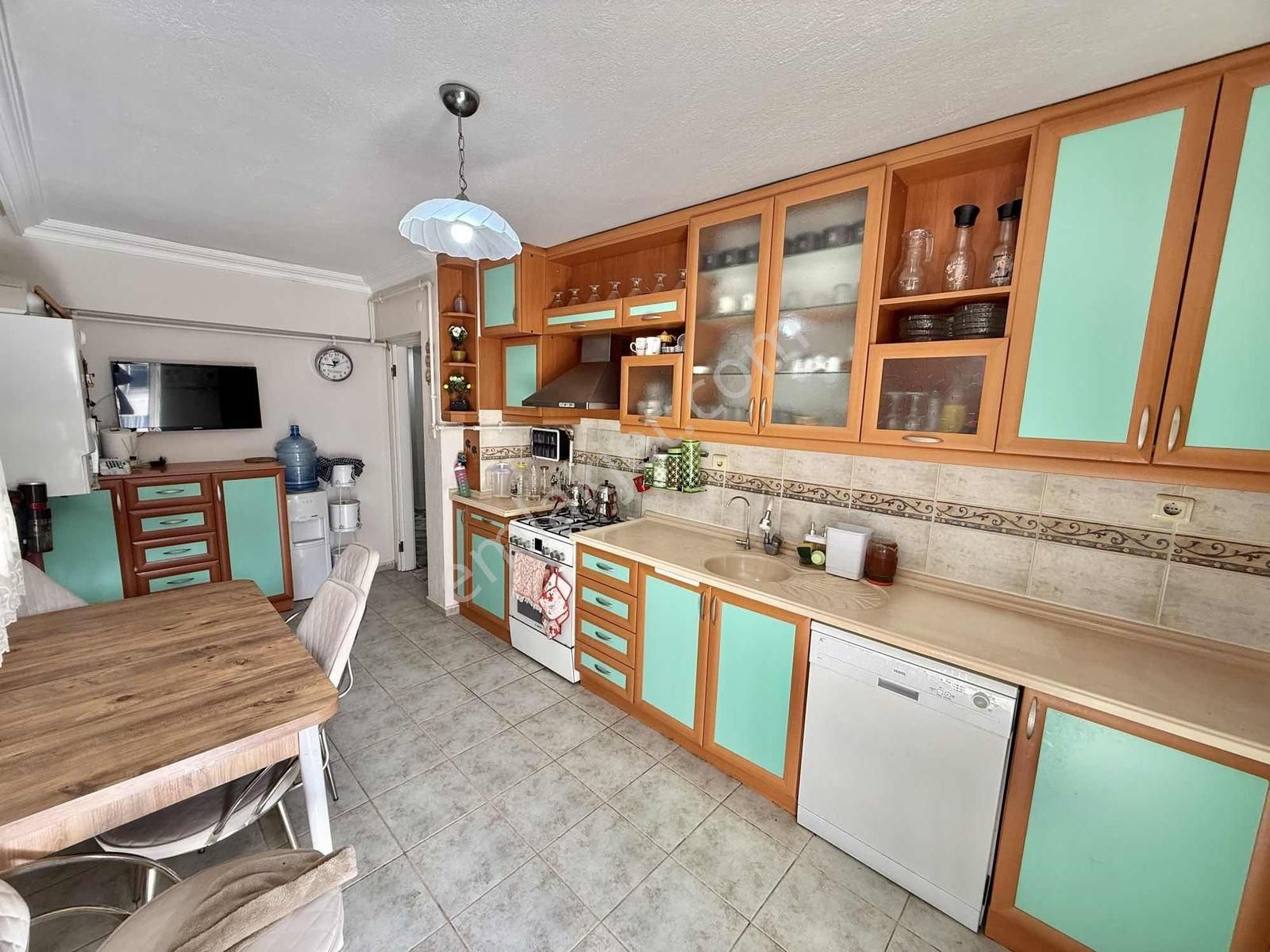 Değirmenönü'nde 3+1 Arakat Çift Balkonlu Daire - Görsel 16