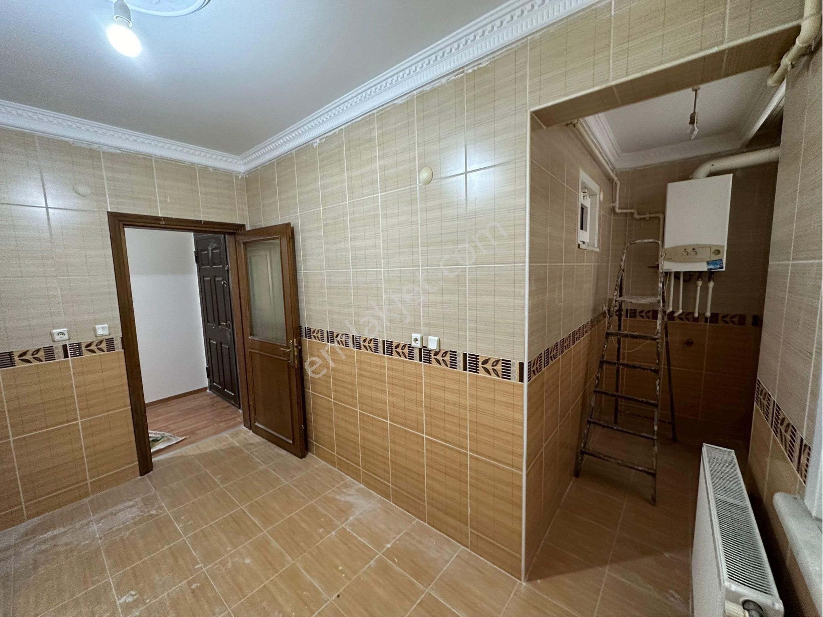 Aydın İnş.sultançiftliği Mah 2+1 110m2 2.kat Banyo Wc Si, Ayrı - Görsel 10
