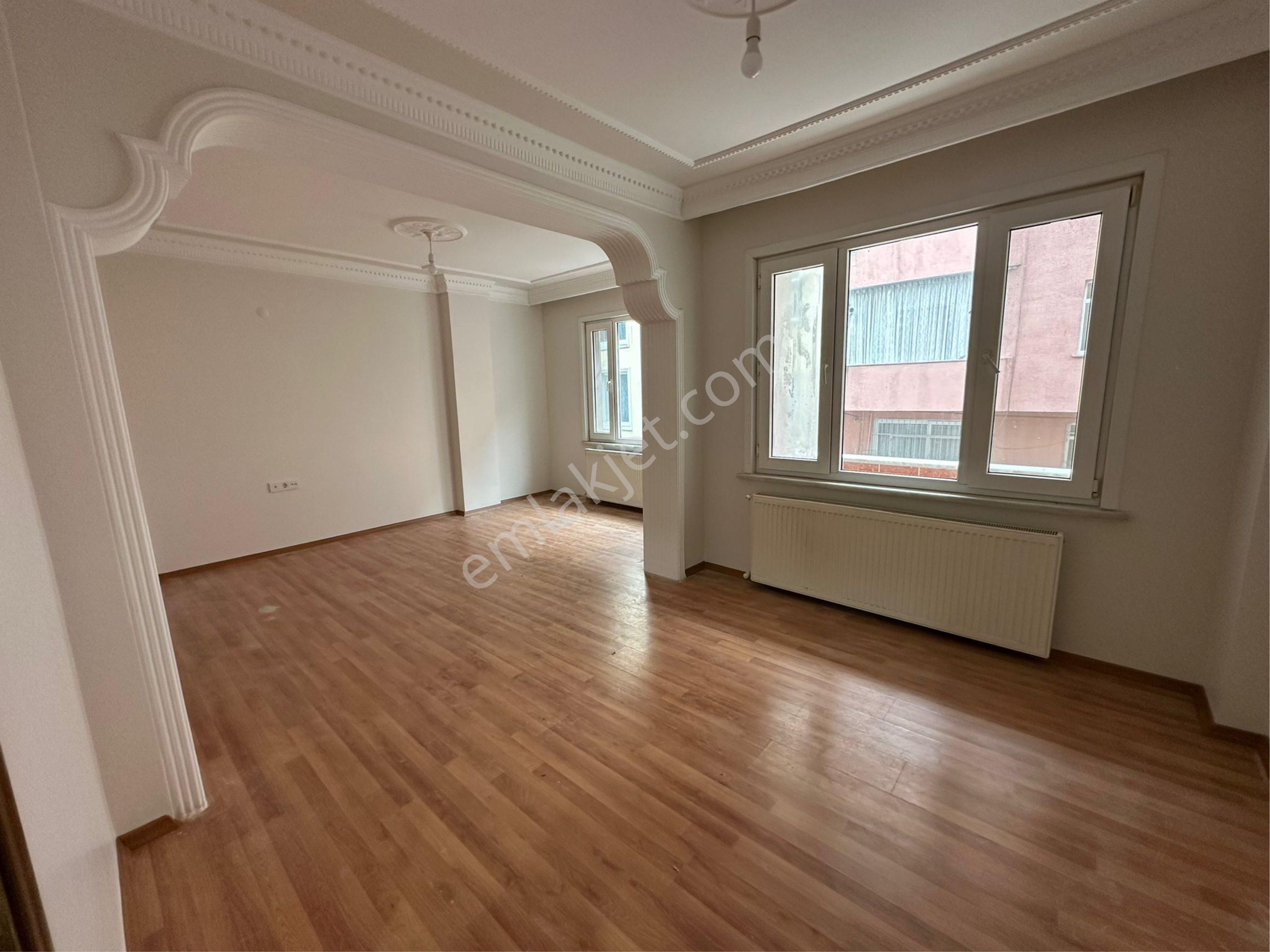 Aydın İnş.sultançiftliği Mah 2+1 110m2 2.kat Banyo Wc Si, Ayrı