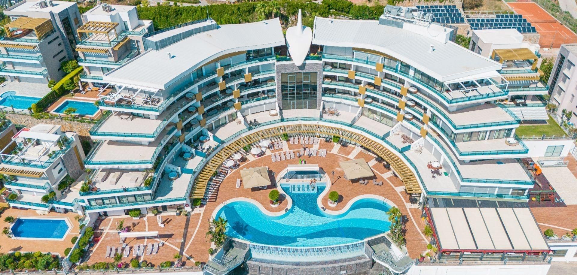 Alanya / Konaklı’da İkamete Uygun — Full Deniz Manzaralı 1+1 Satılık Daire