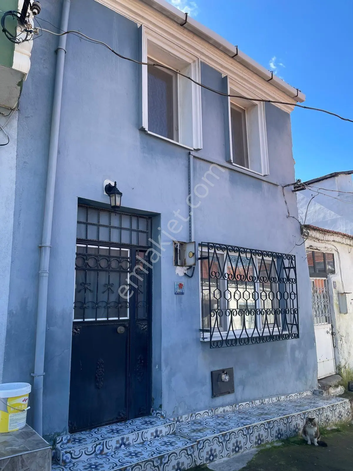 Ayvalık Merkez'de Teraslı 2 Katlı 2+1 Müstakil Evi - Görsel 3