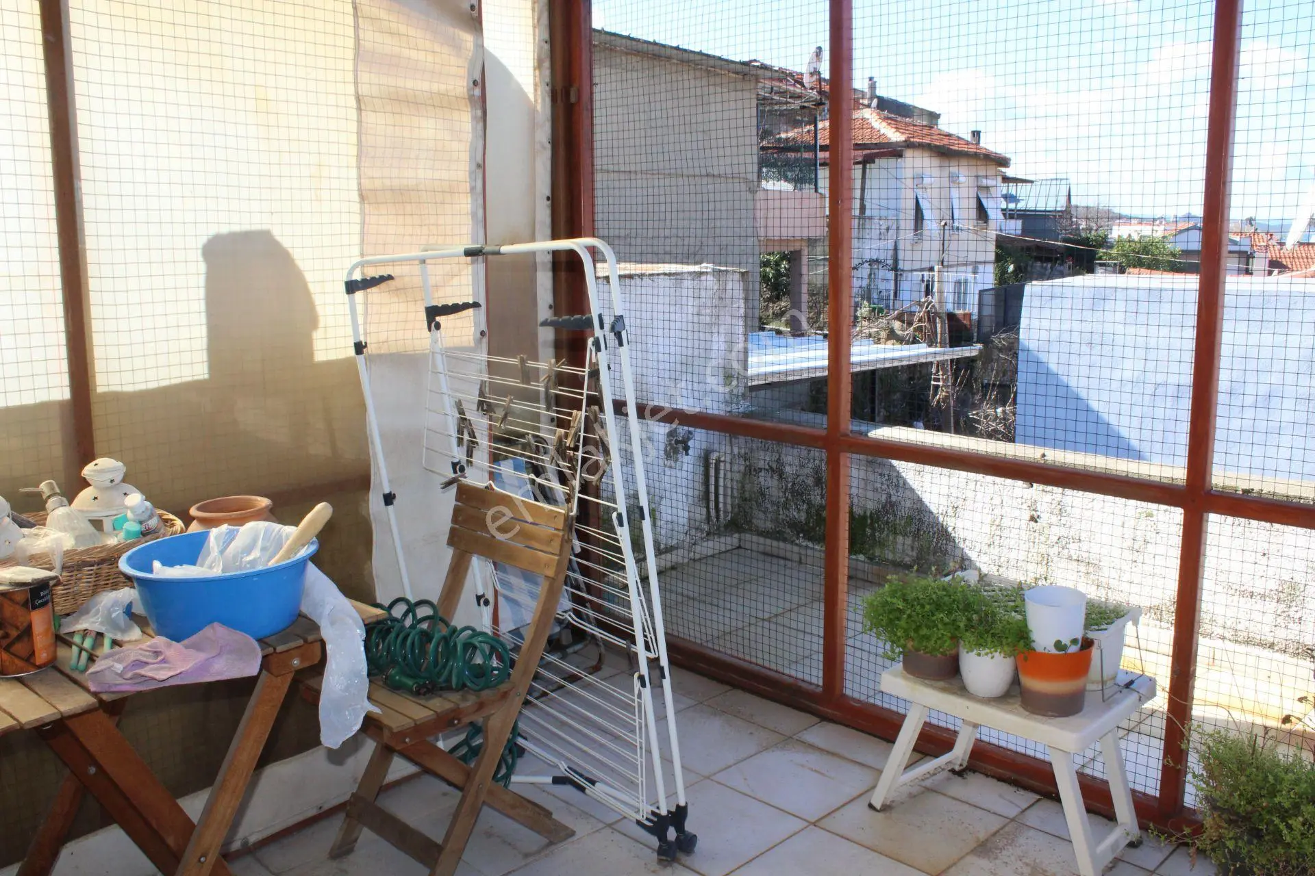 Ayvalık Merkez'de Teraslı 2 Katlı 2+1 Müstakil Evi - Görsel 32