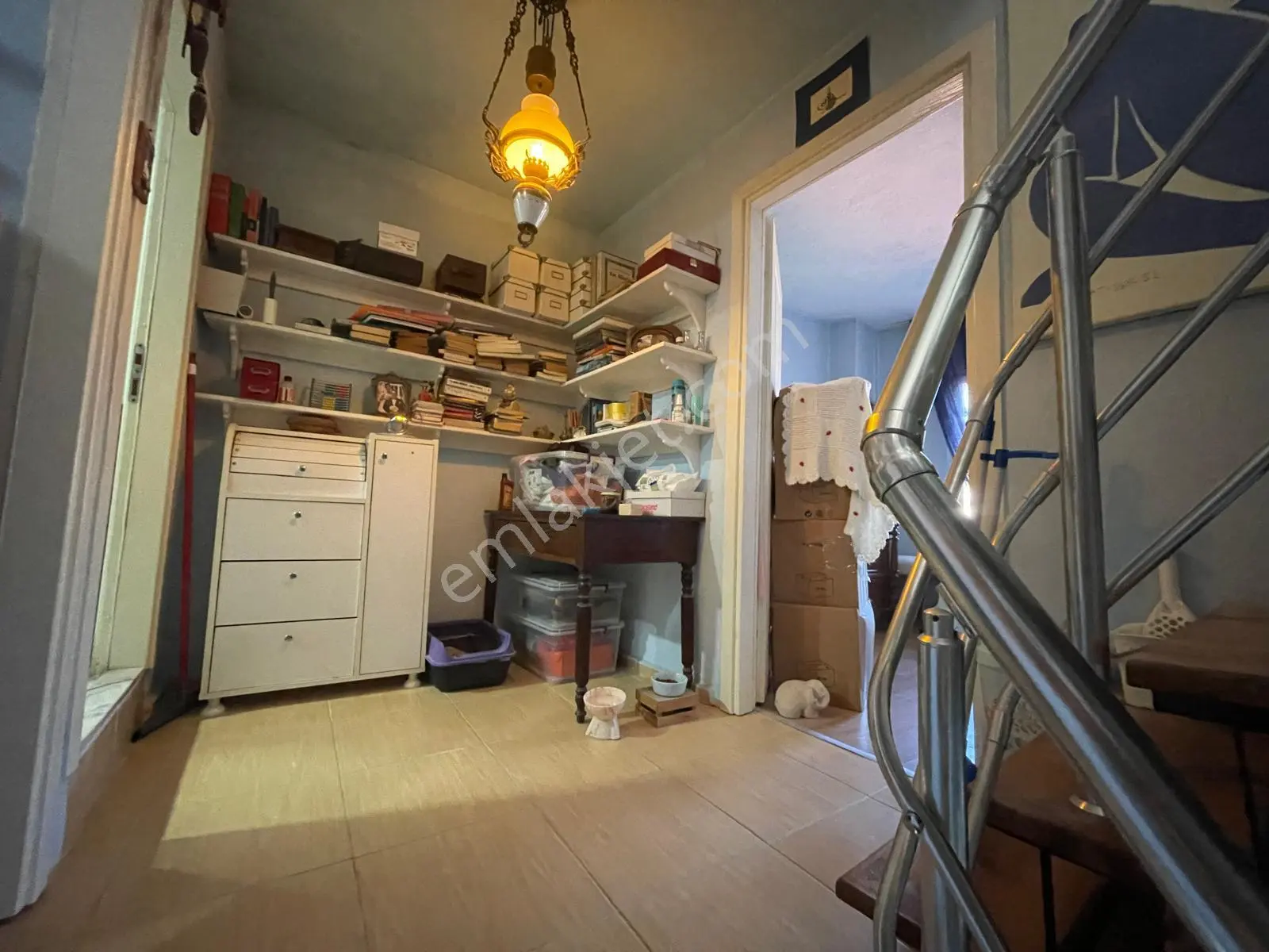 Ayvalık Merkez'de Teraslı 2 Katlı 2+1 Müstakil Evi - Görsel 17
