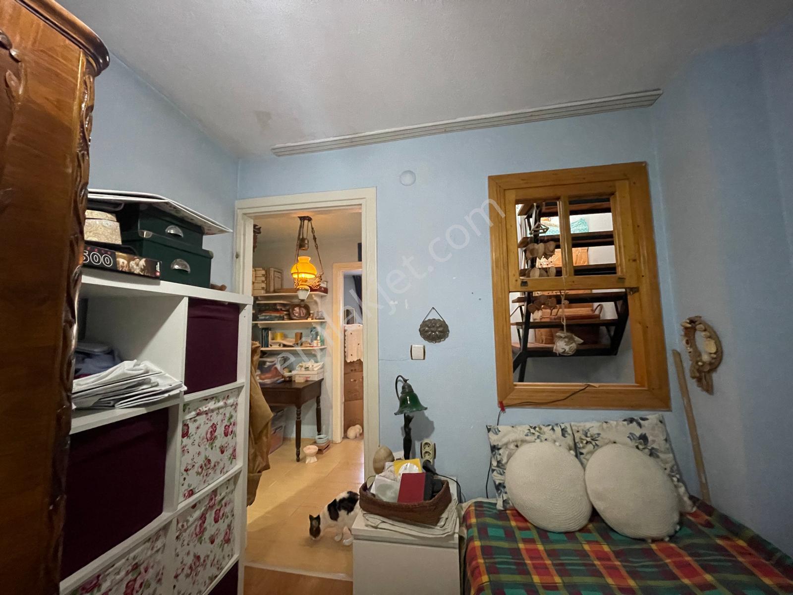 Ayvalık Merkez'de Teraslı 2 Katlı 2+1 Müstakil Evi - Görsel 24