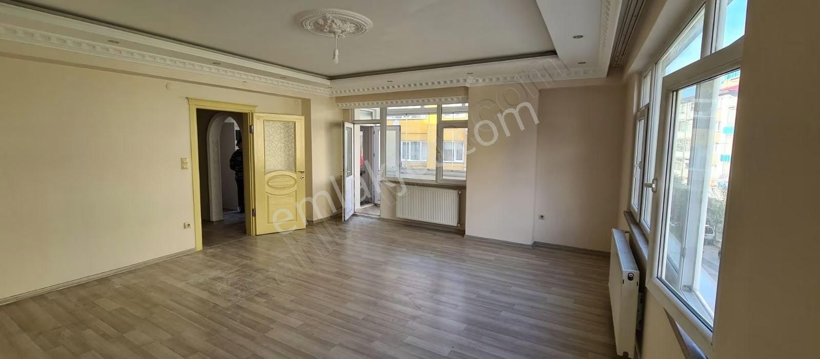 Fatih Mahallesinde Tanjant Yolu Altında 2+1 Daire - Görsel 2