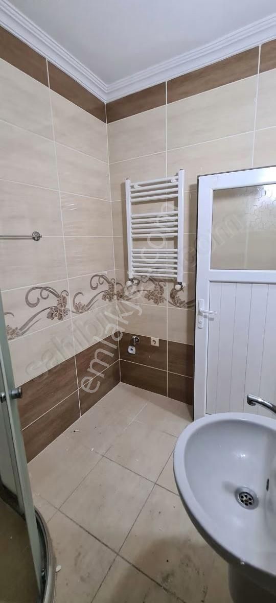 Fatih Mahallesinde Tanjant Yolu Altında 2+1 Daire - Görsel 4