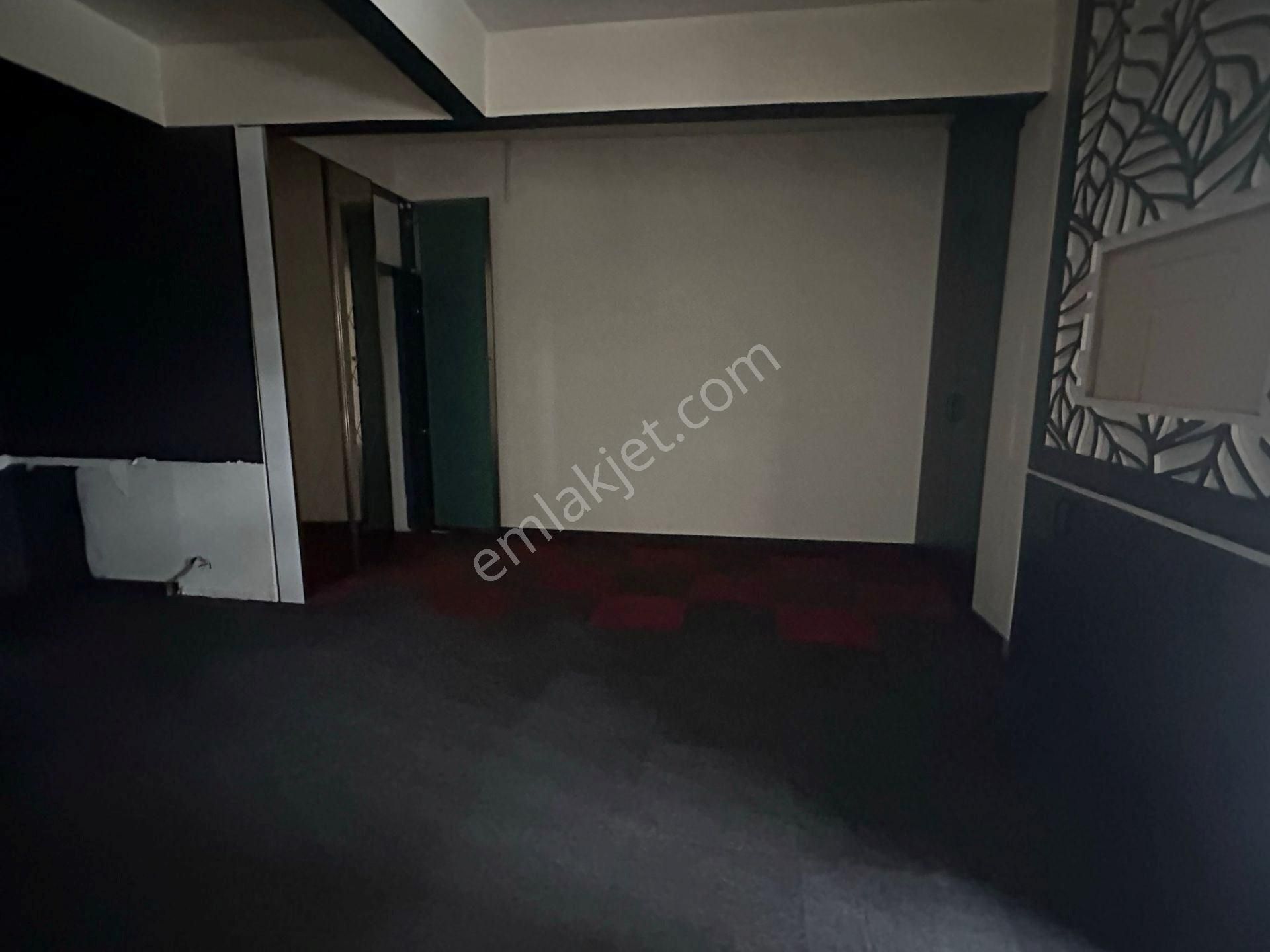 Gülbahar Caddesi Yakını Kiralık 85 M² Dükkan / Ofis - Görsel 21