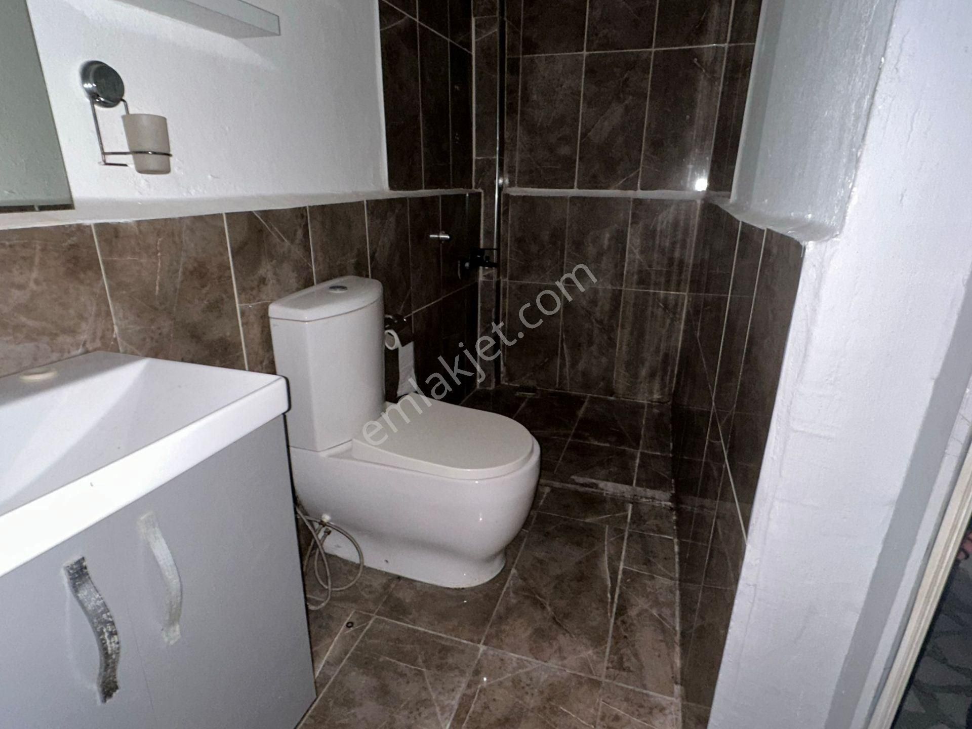 Gülbahar Caddesi Yakını Kiralık 85 M² Dükkan / Ofis - Görsel 13