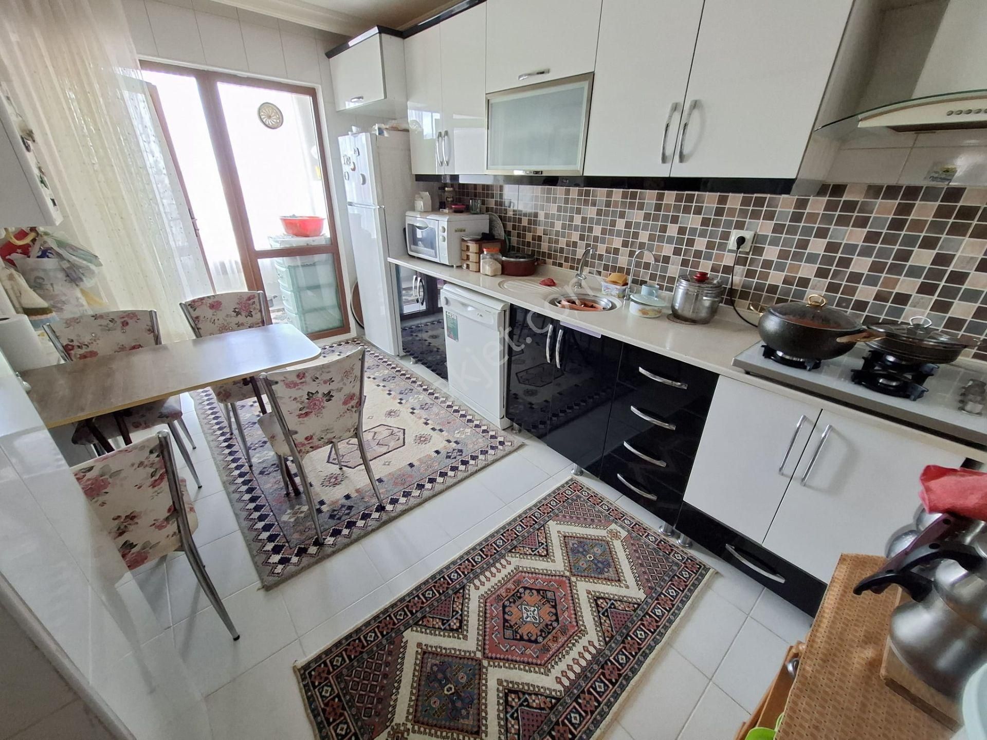 Altındağ - Karapürçek Mahallesi Uçaklı Park Yakınında Cadde Üzerinde 3+1 Satılık Daire !!! - Görsel 4