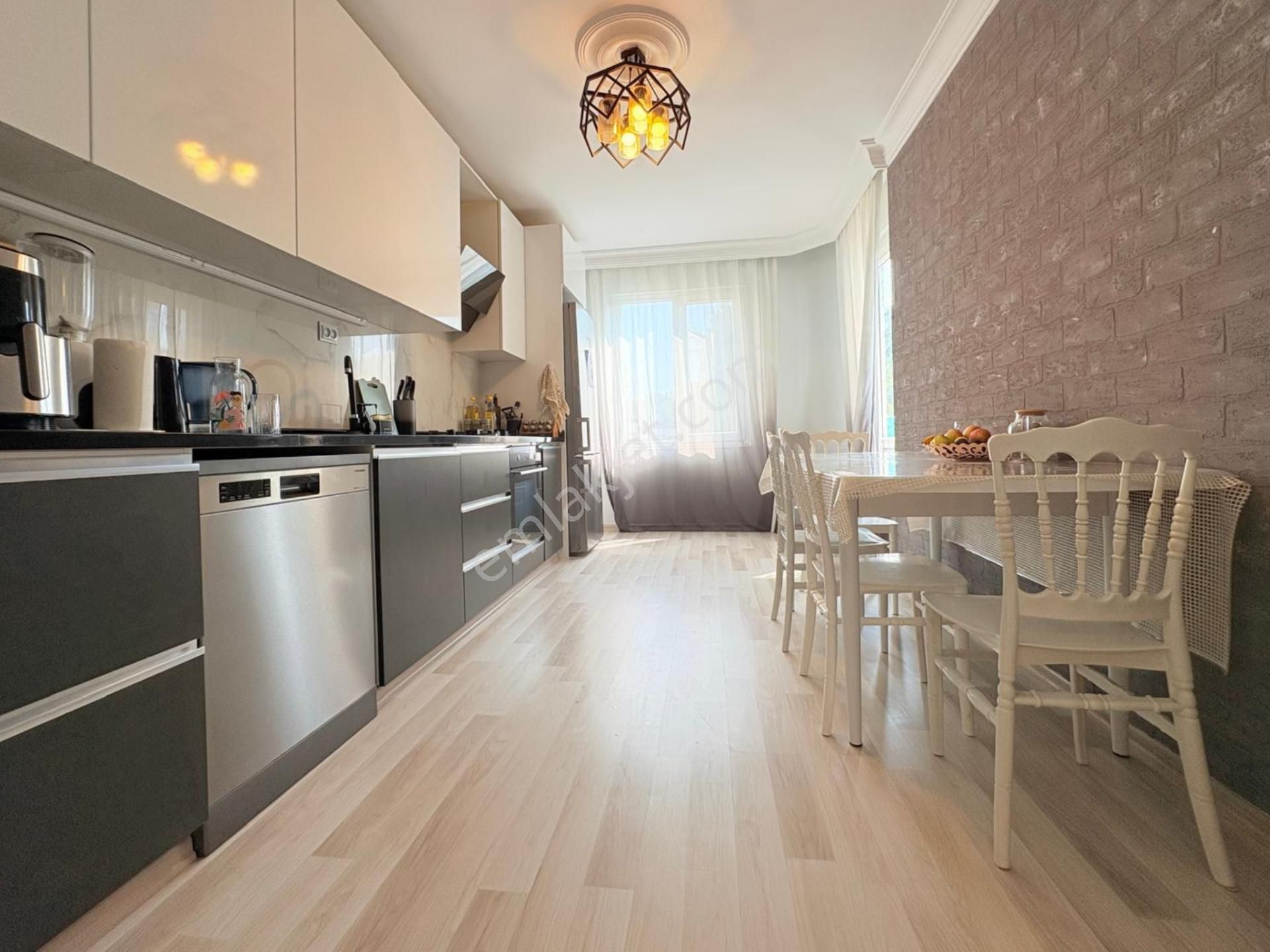 Etherealden Menderes Mah.de Denize Ykn Siteiçi Havuzlu Eşyalı4+1 - Görsel 9