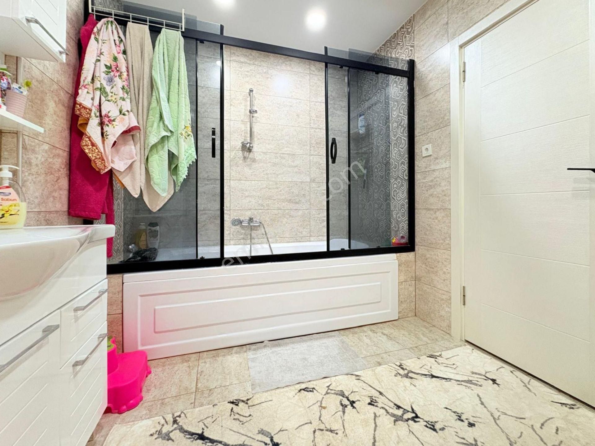 Etherealden Menderes Mah.de Denize Ykn Siteiçi Havuzlu Eşyalı4+1 - Görsel 11