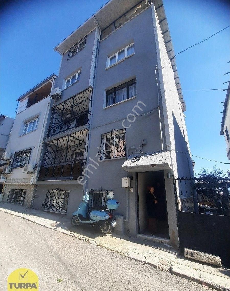Turpa Güven Gayrimenkulden Kiralık Daire Karabaglar Barış Mah