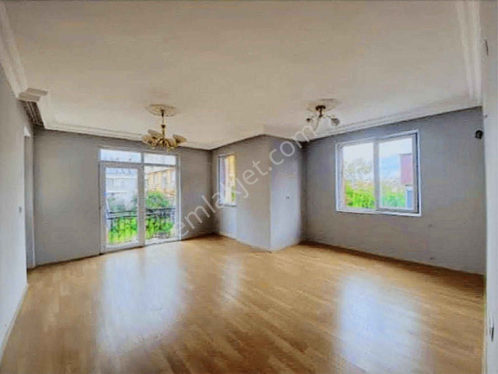 Kepez Yeni Emekte Geniş Teraslı 4+1 Dubleks Daire