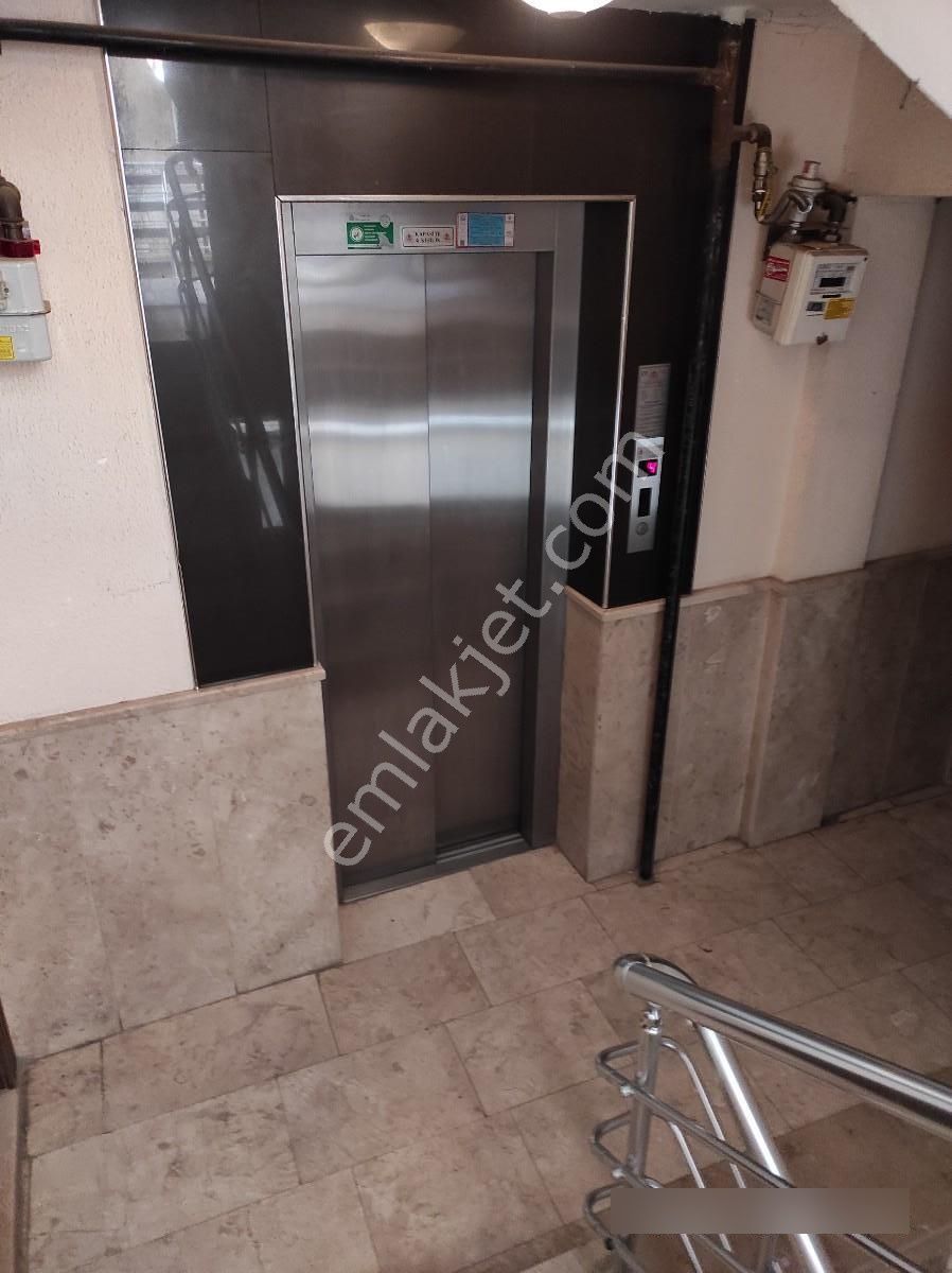 Cebeci Altay Sokak Başında 3+1 Konbili Bakımlı Asansörlü Oto Par - Görsel 4